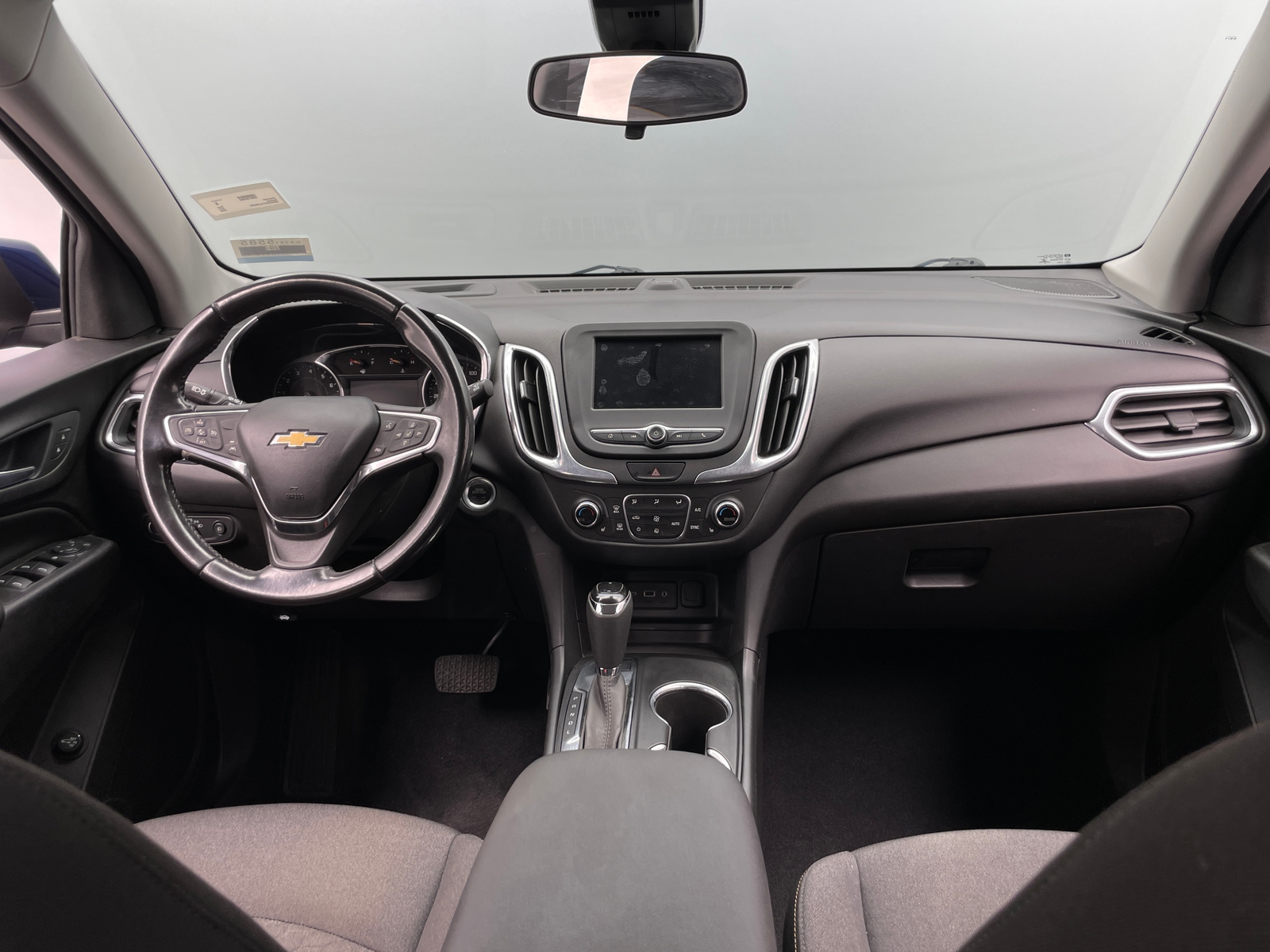 Thumbnail: 2020 Chevrolet Equinox - 3
