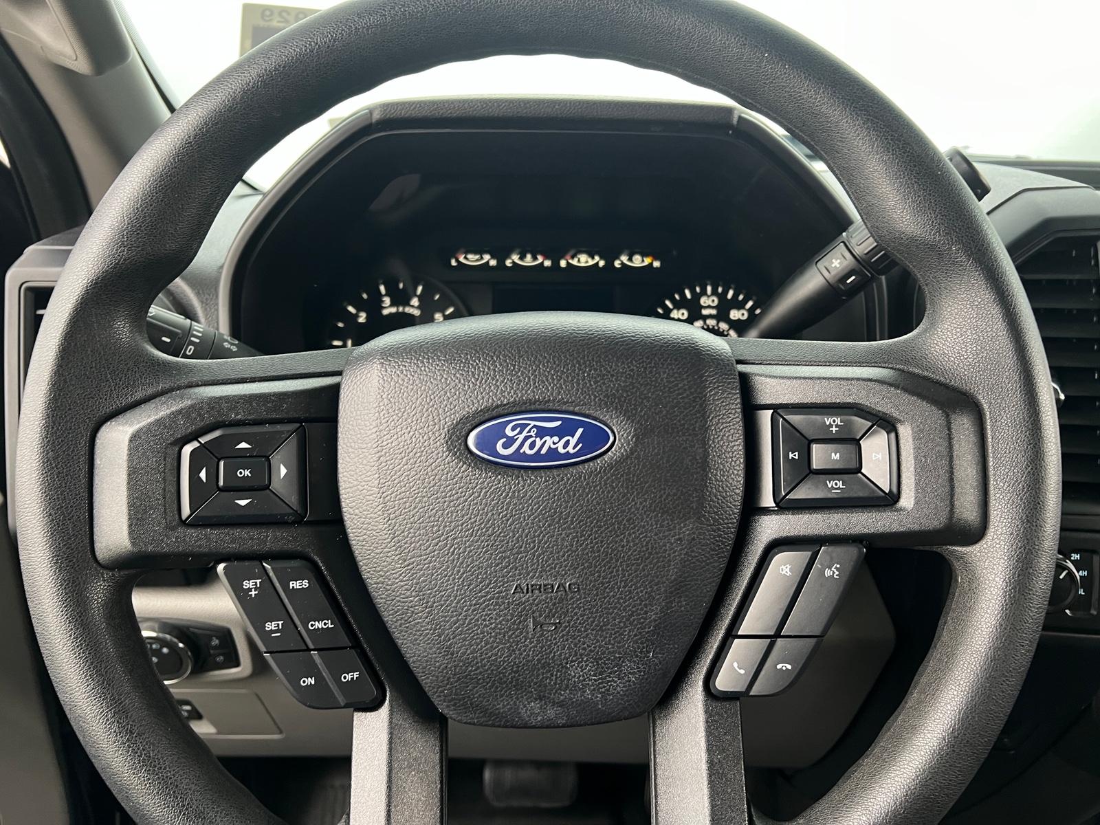 Thumbnail: 2020 Ford Econoline - 5