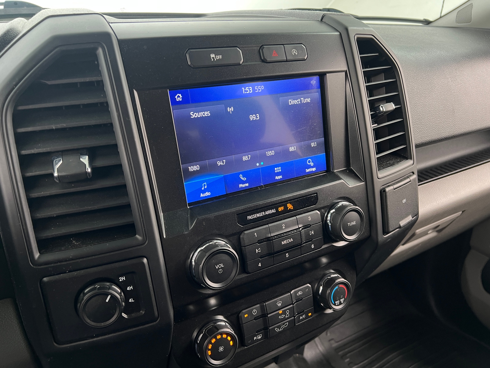 Thumbnail: 2020 Ford Econoline - 4