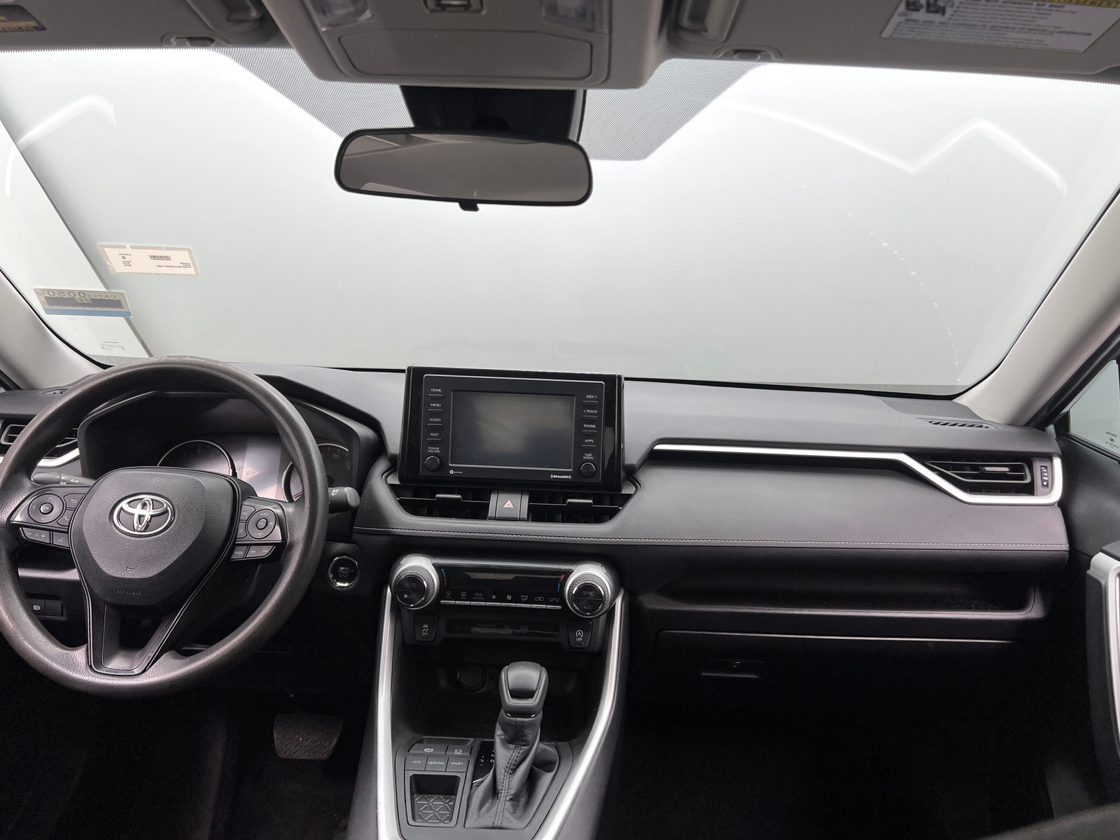 Thumbnail: 2022 Toyota RAV4 - 3