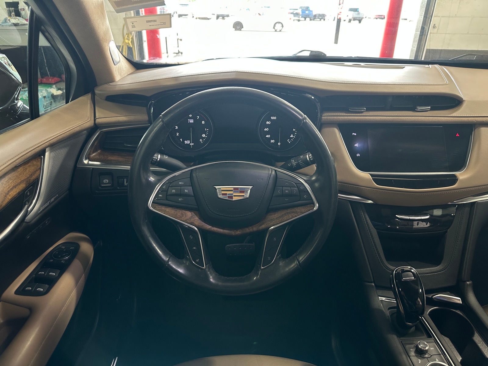 Thumbnail: 2020 Cadillac XT5 - 4