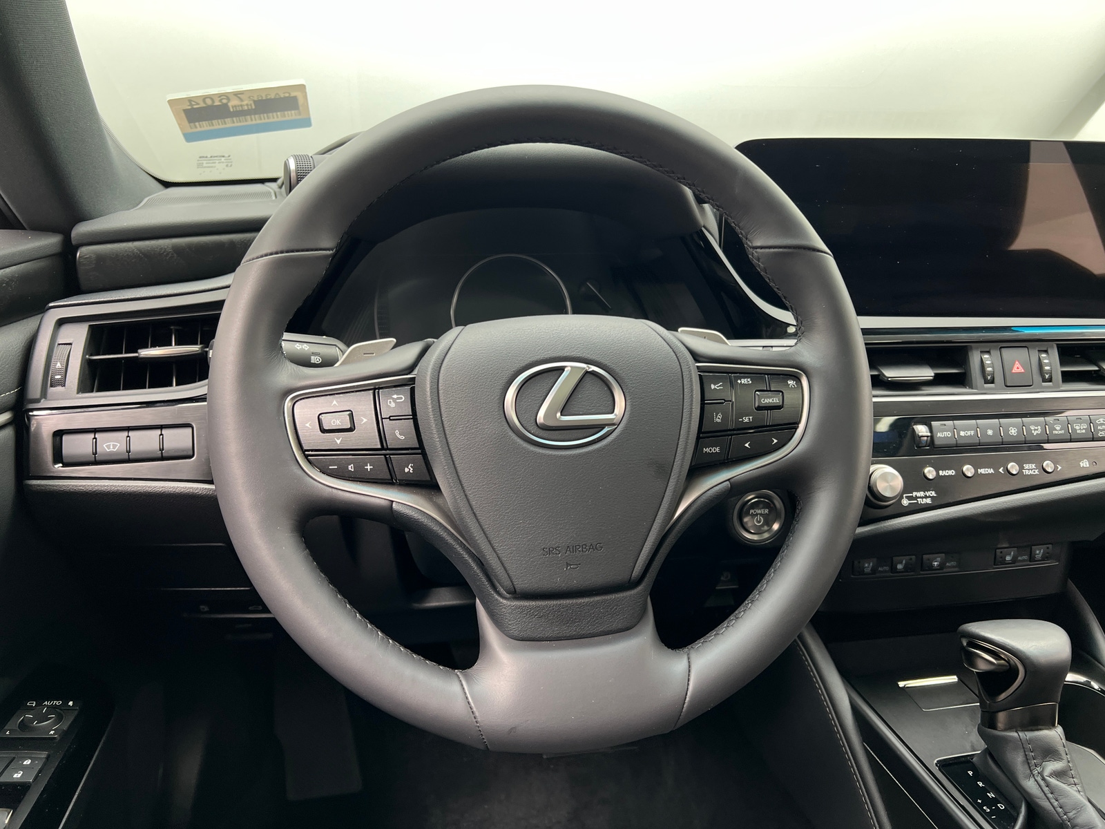 Thumbnail: 2024 Lexus ES - 4