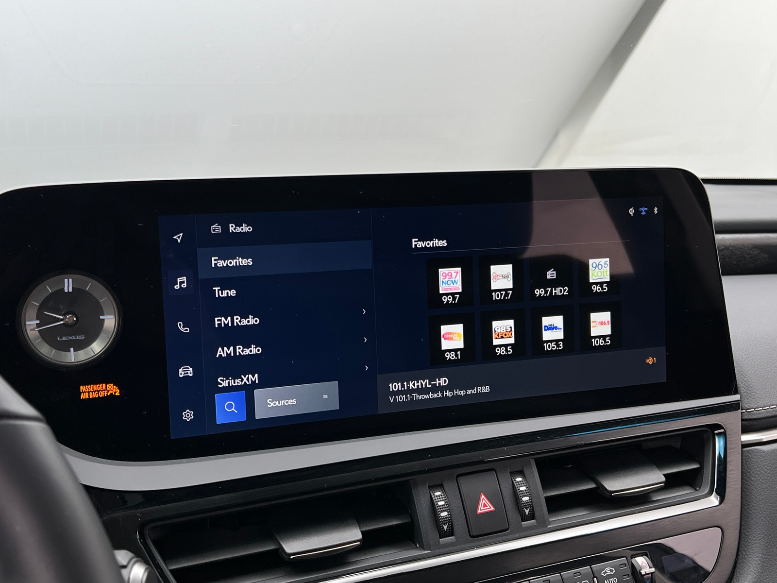 Thumbnail: 2024 Lexus ES - 3
