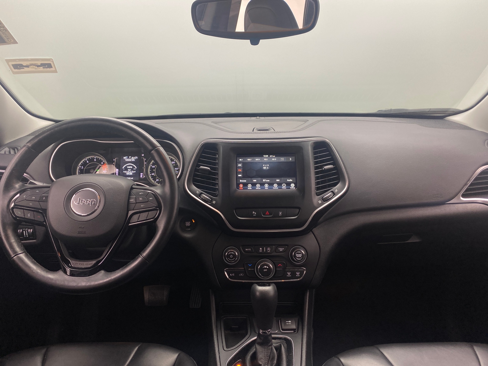 Thumbnail: 2021 Jeep Cherokee - 3