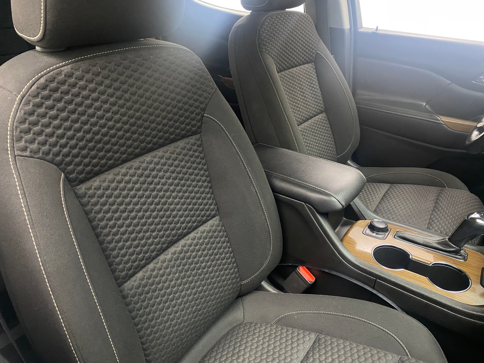 Thumbnail: 2018 GMC Acadia - 2