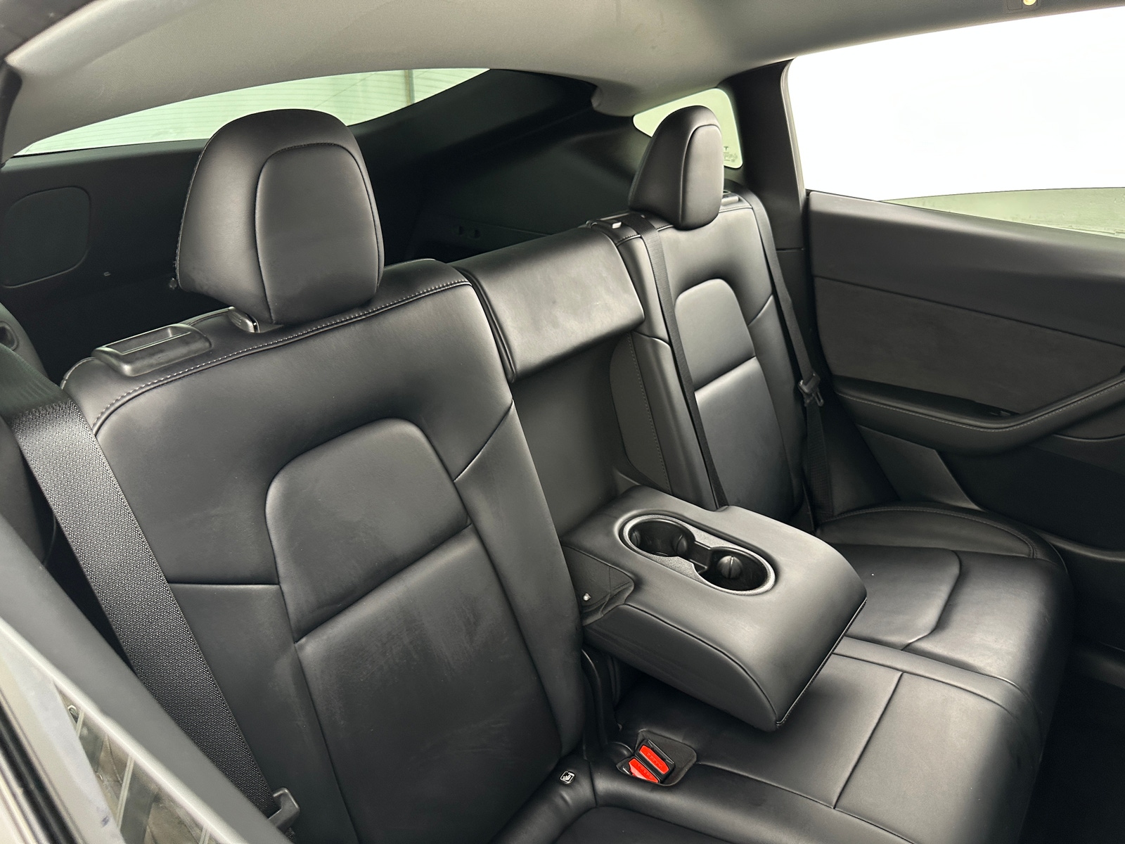 Thumbnail: 2022 Tesla Model Y - 4