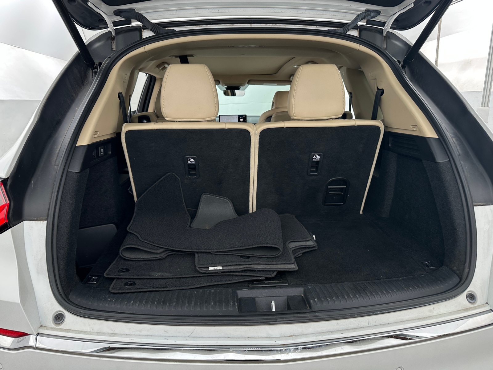 Thumbnail: 2022 Acura MDX - 6