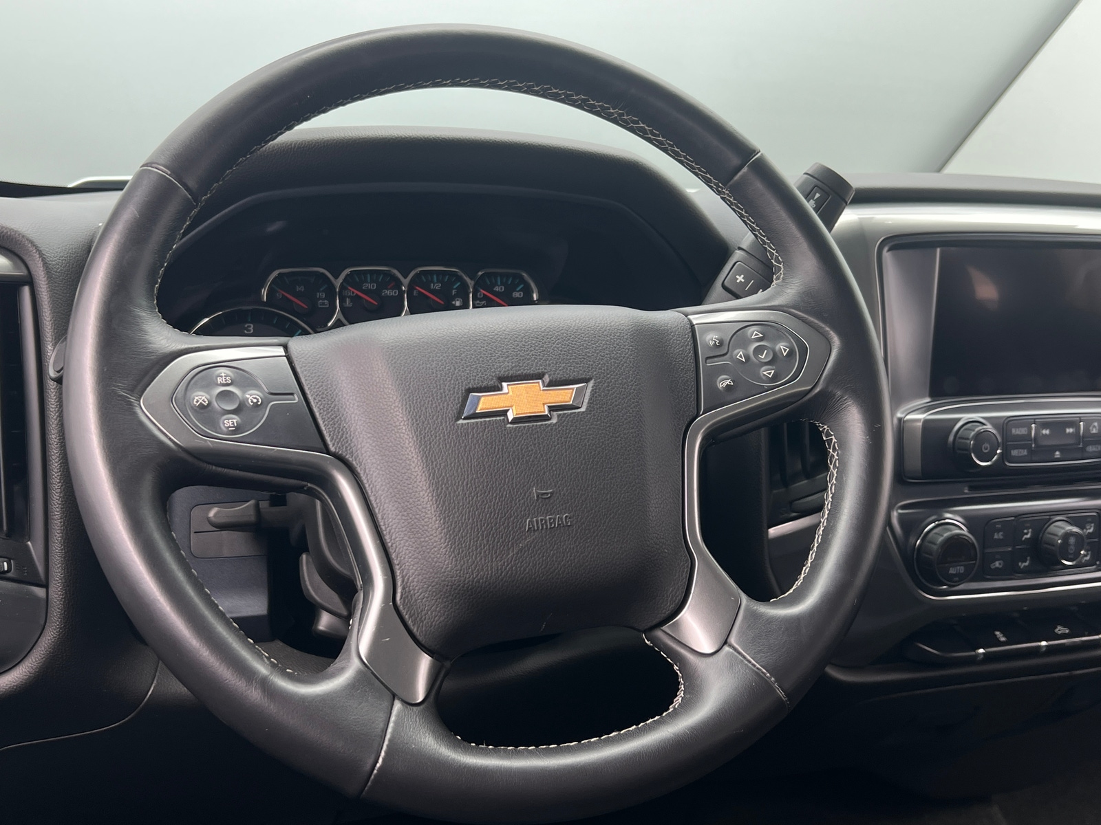 Thumbnail: 2018 Chevrolet Silverado 1500 - 5