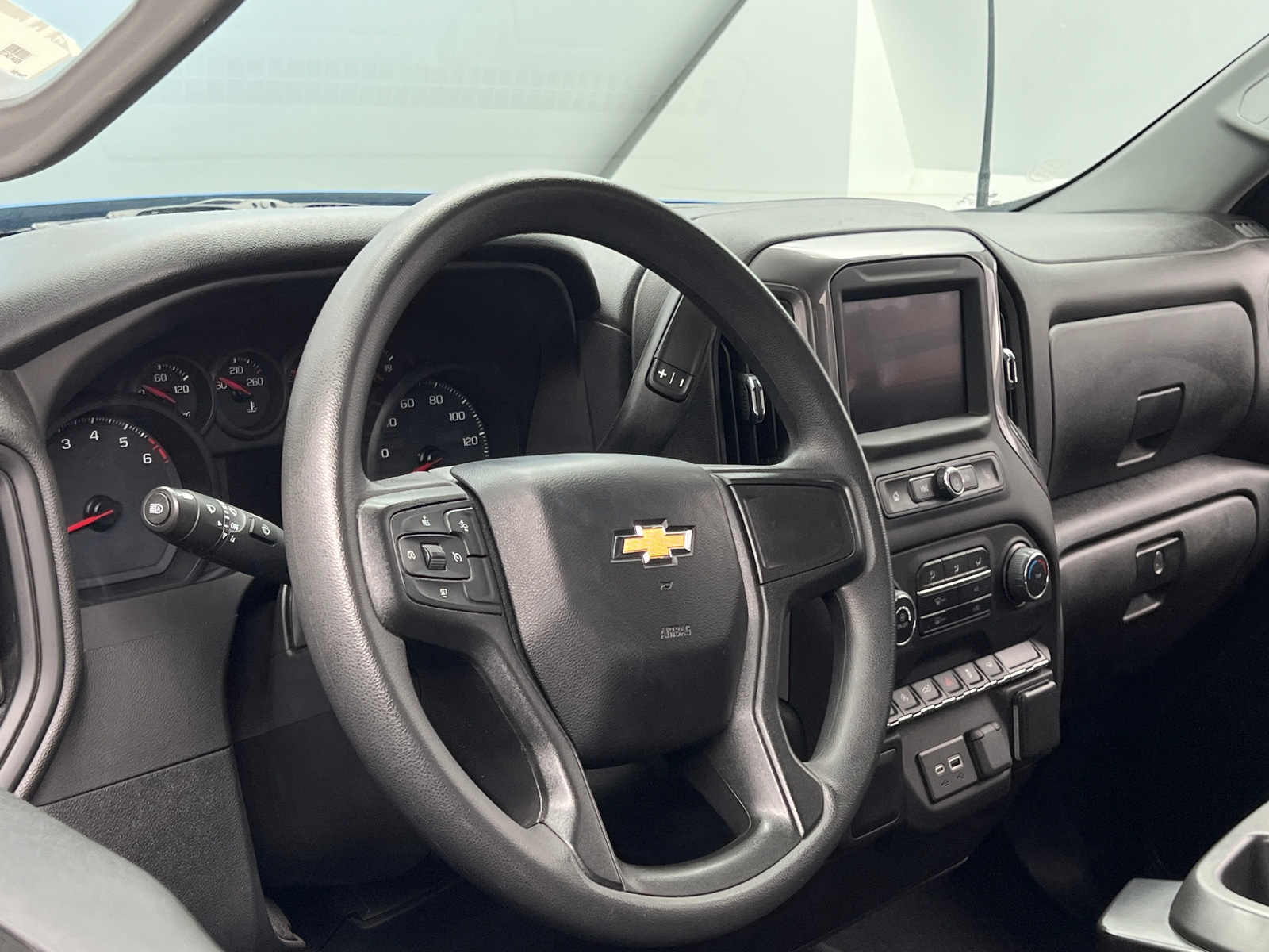 Thumbnail: 2023 Chevrolet Silverado 1500 - 5