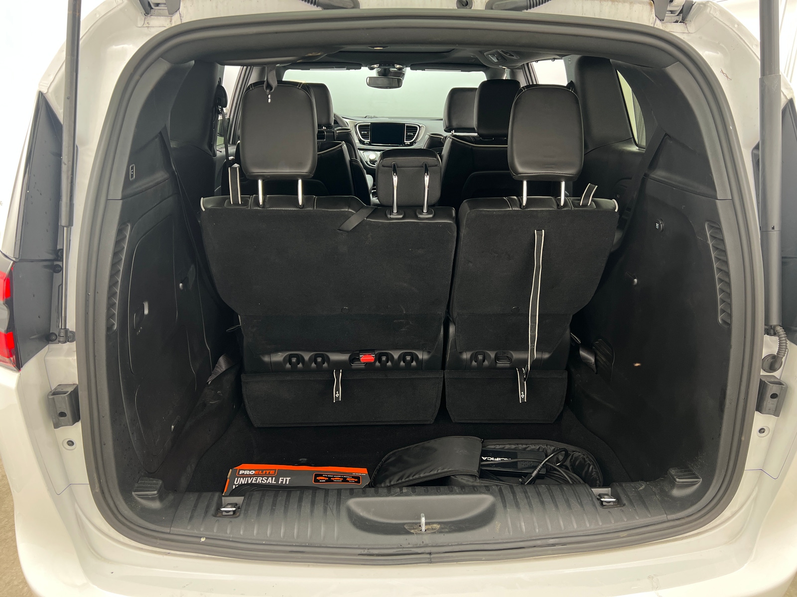 Thumbnail: 2024 Chrysler Pacifica - 7