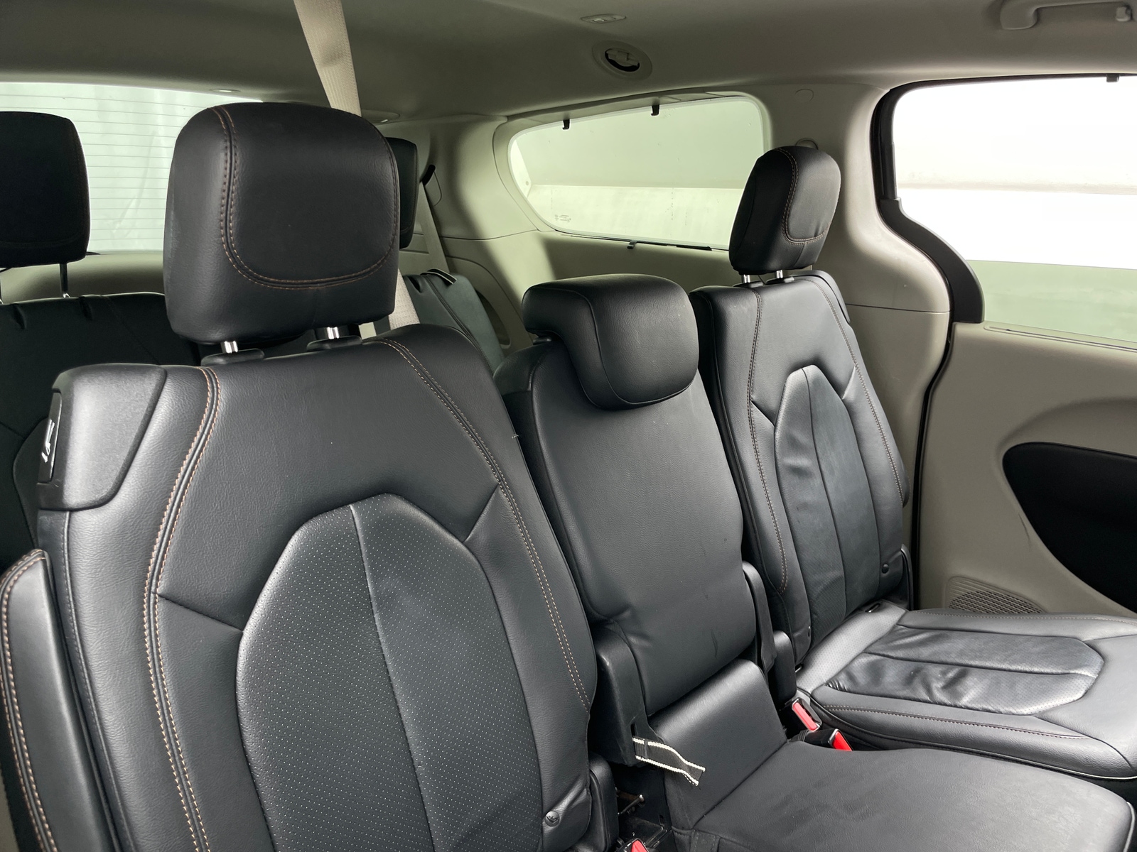 Thumbnail: 2019 Chrysler Pacifica - 5