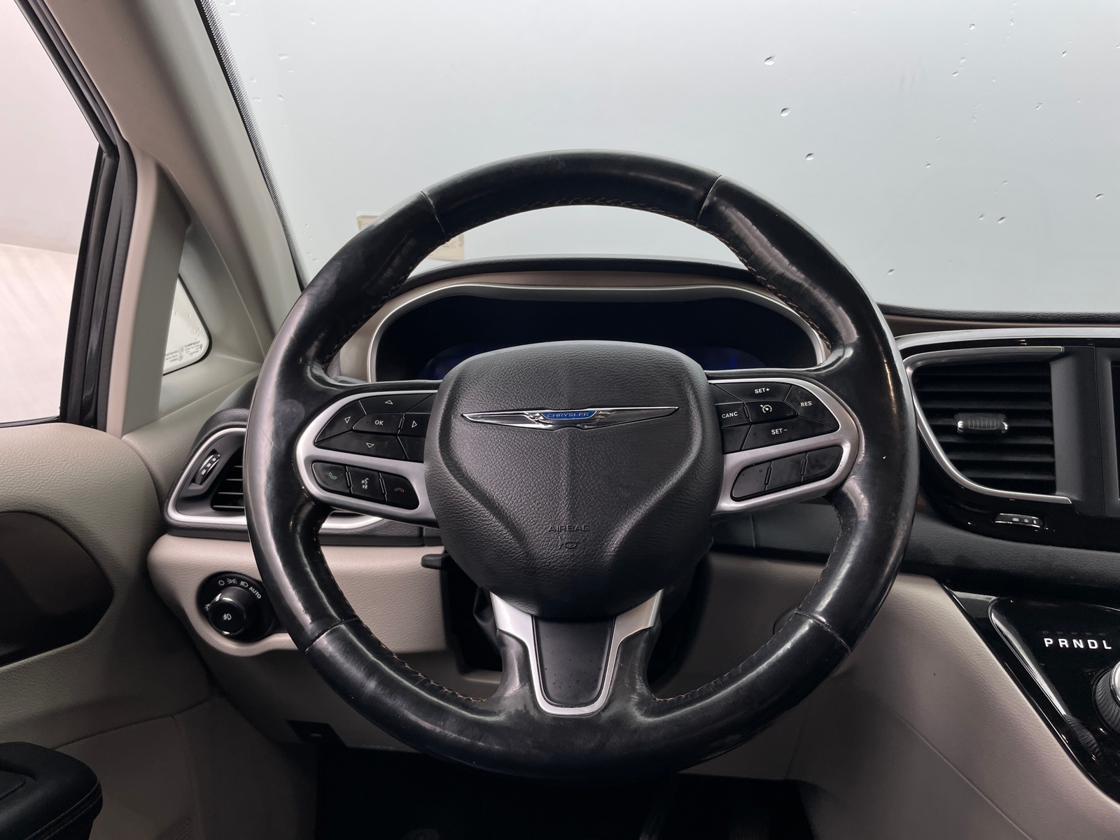 Thumbnail: 2019 Chrysler Pacifica - 4