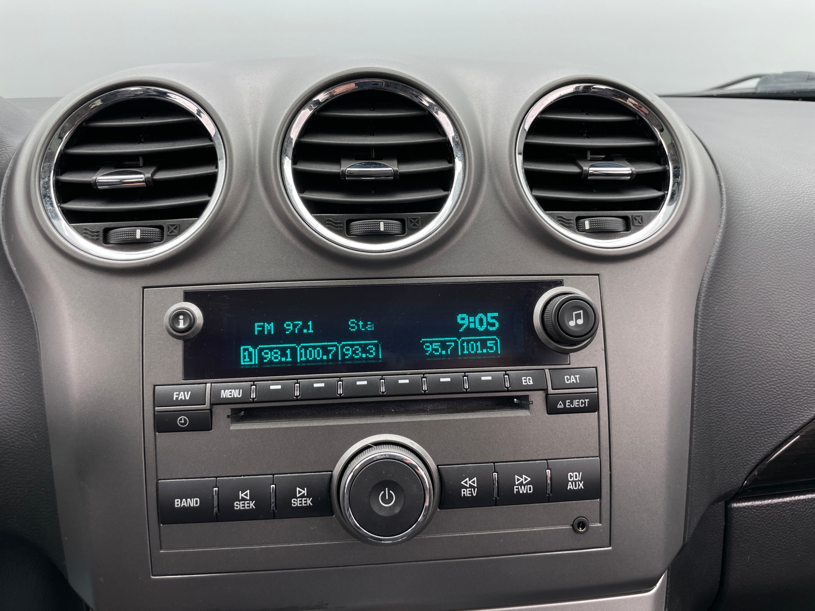Thumbnail: 2013 Chevrolet Captiva Sport - 4