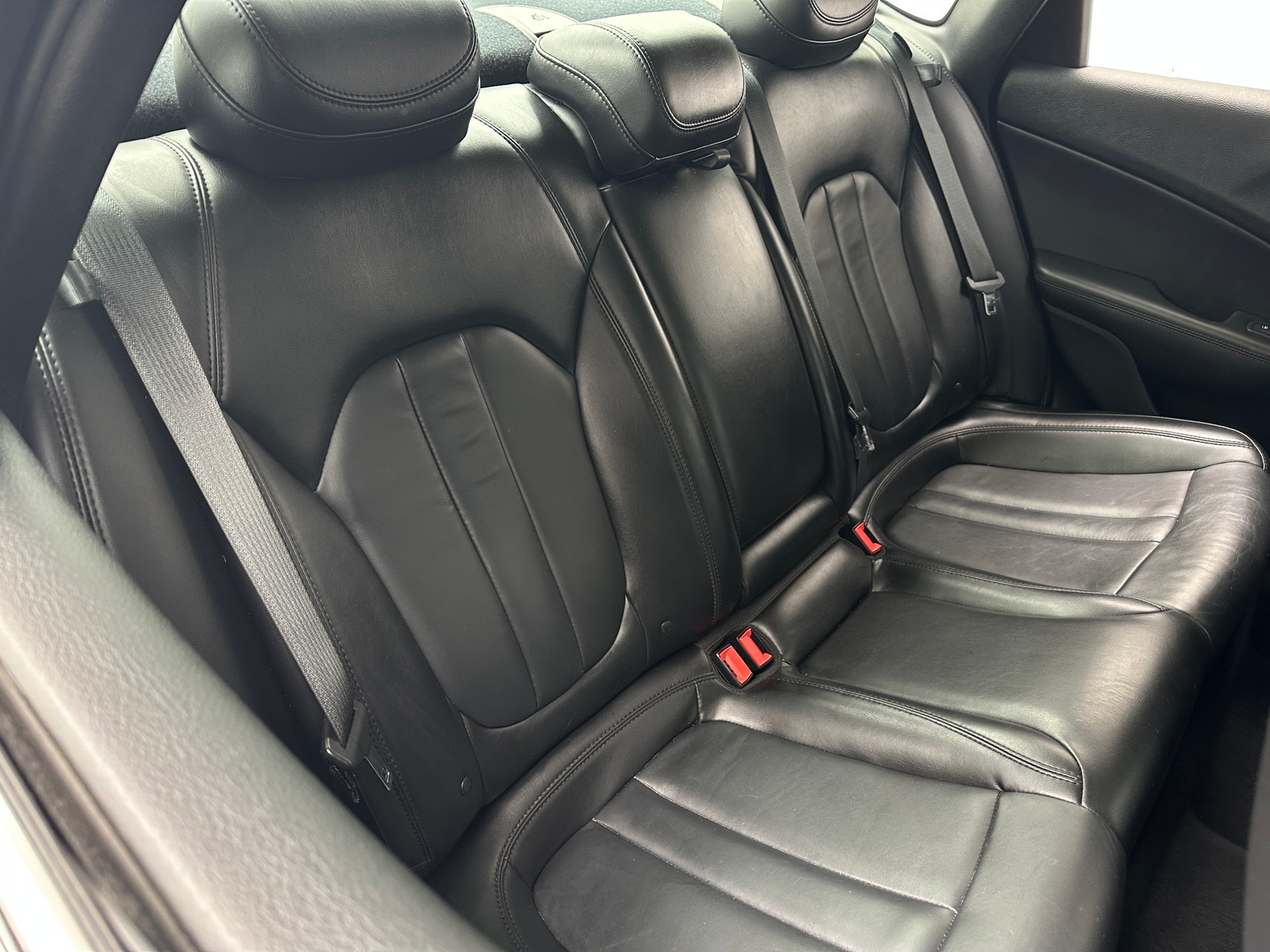 Thumbnail: 2015 Chrysler 200 - 5