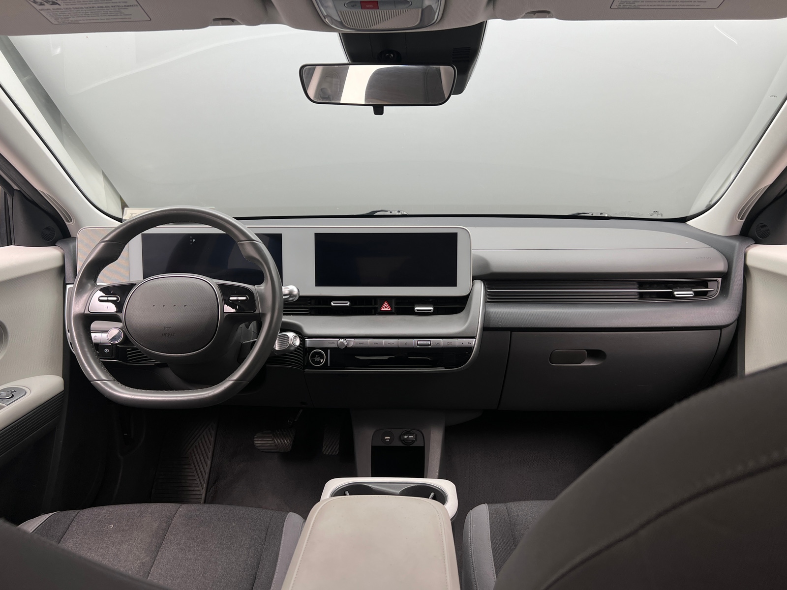 Thumbnail: 2023 Hyundai Ioniq 5 - 3