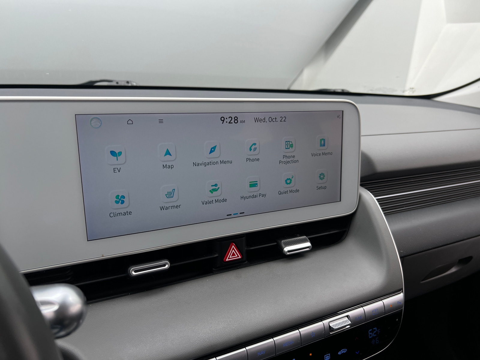 Thumbnail: 2023 Hyundai Ioniq 5 - 4