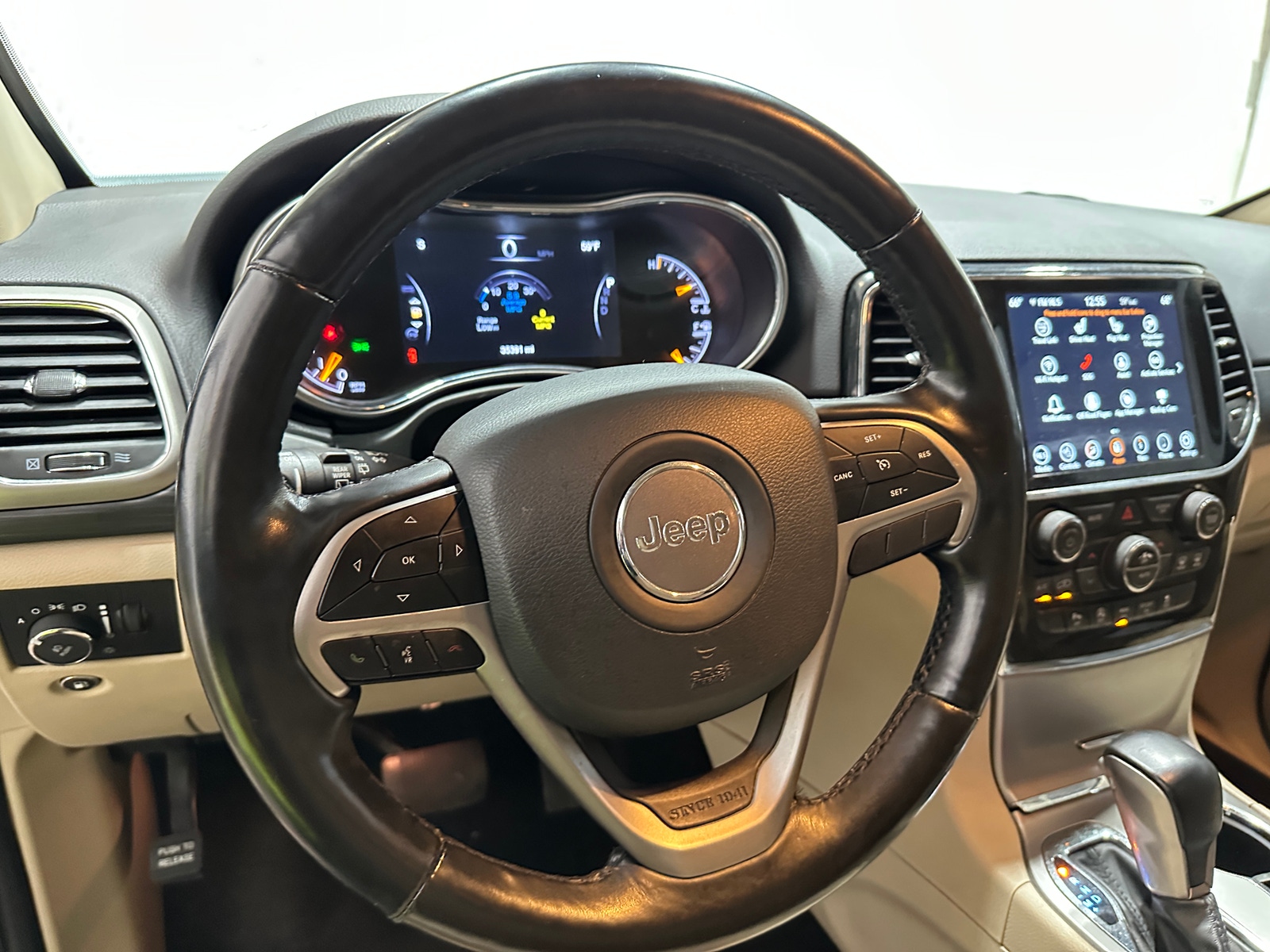 Thumbnail: 2022 Jeep Grand Cherokee - 5
