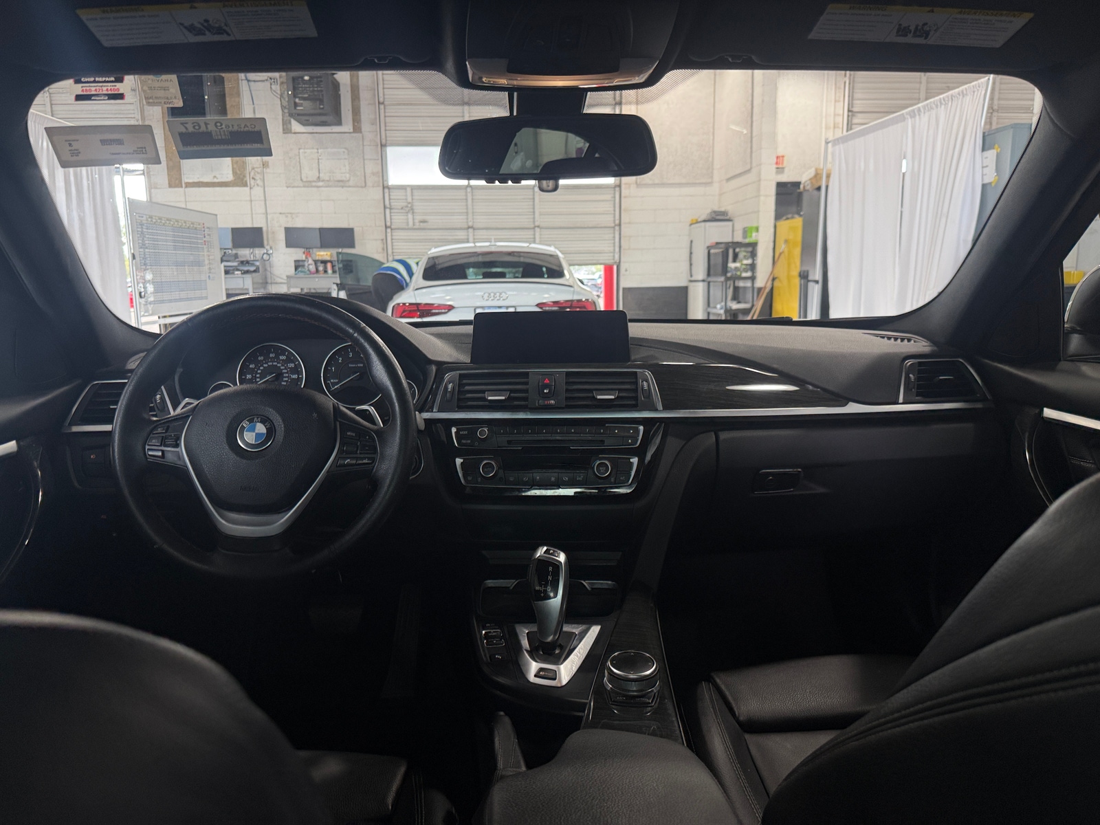Thumbnail: 2018 BMW 3 Series - 2