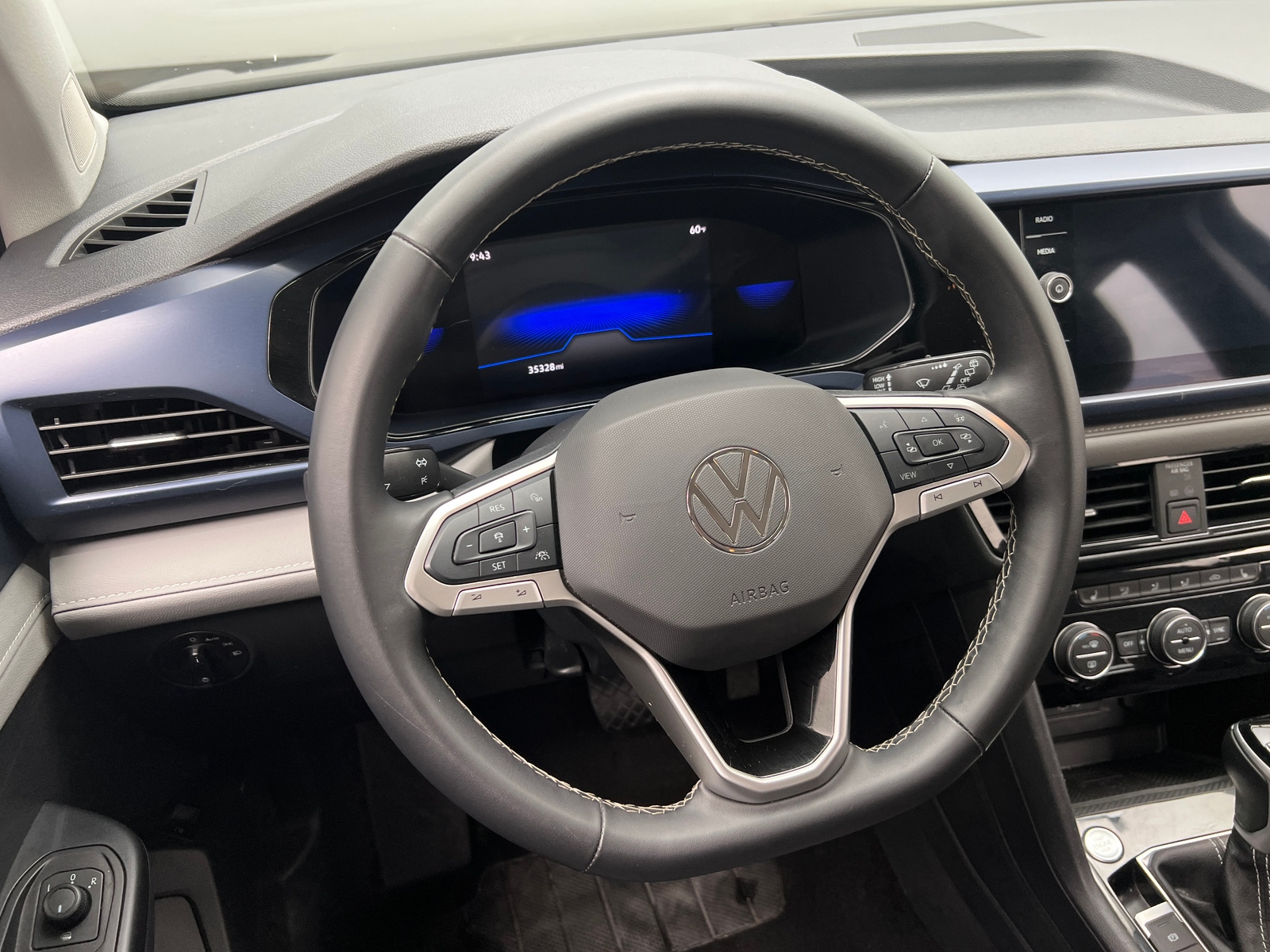 Thumbnail: 2024 Volkswagen Taos - 5