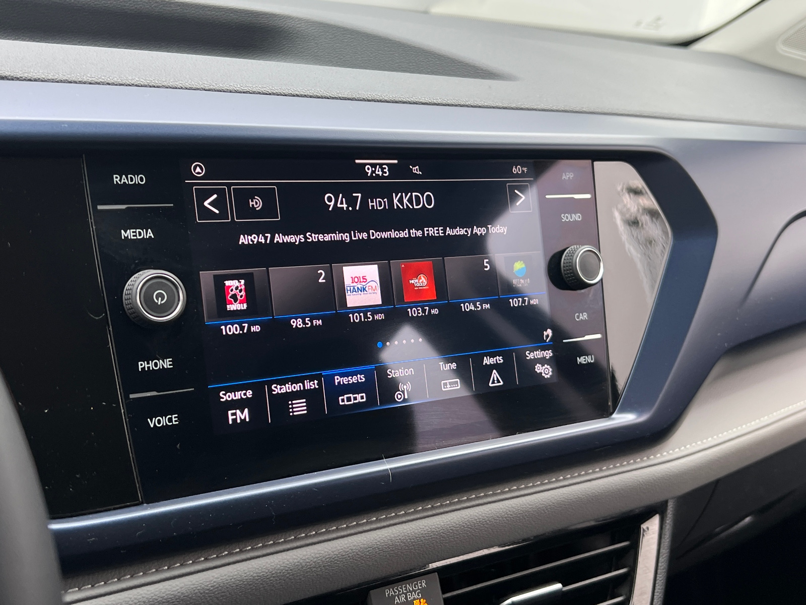 Thumbnail: 2024 Volkswagen Taos - 4