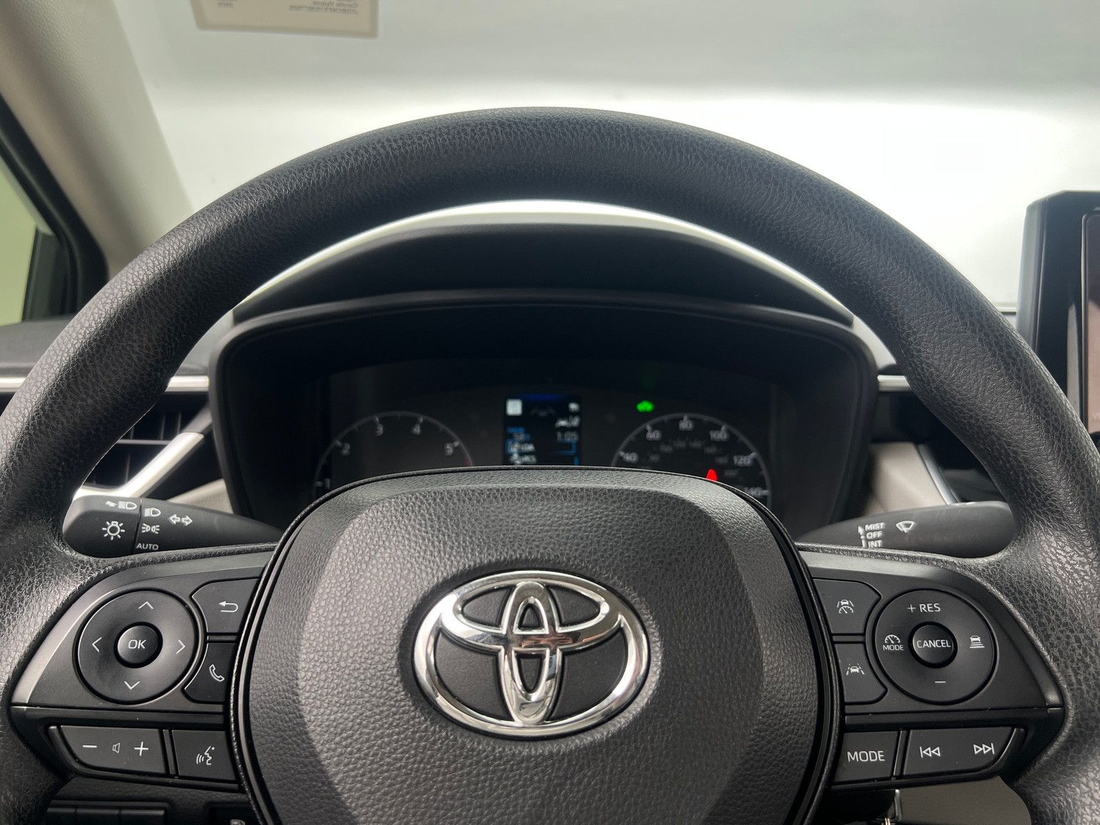 Thumbnail: 2025 Toyota Corolla - 5