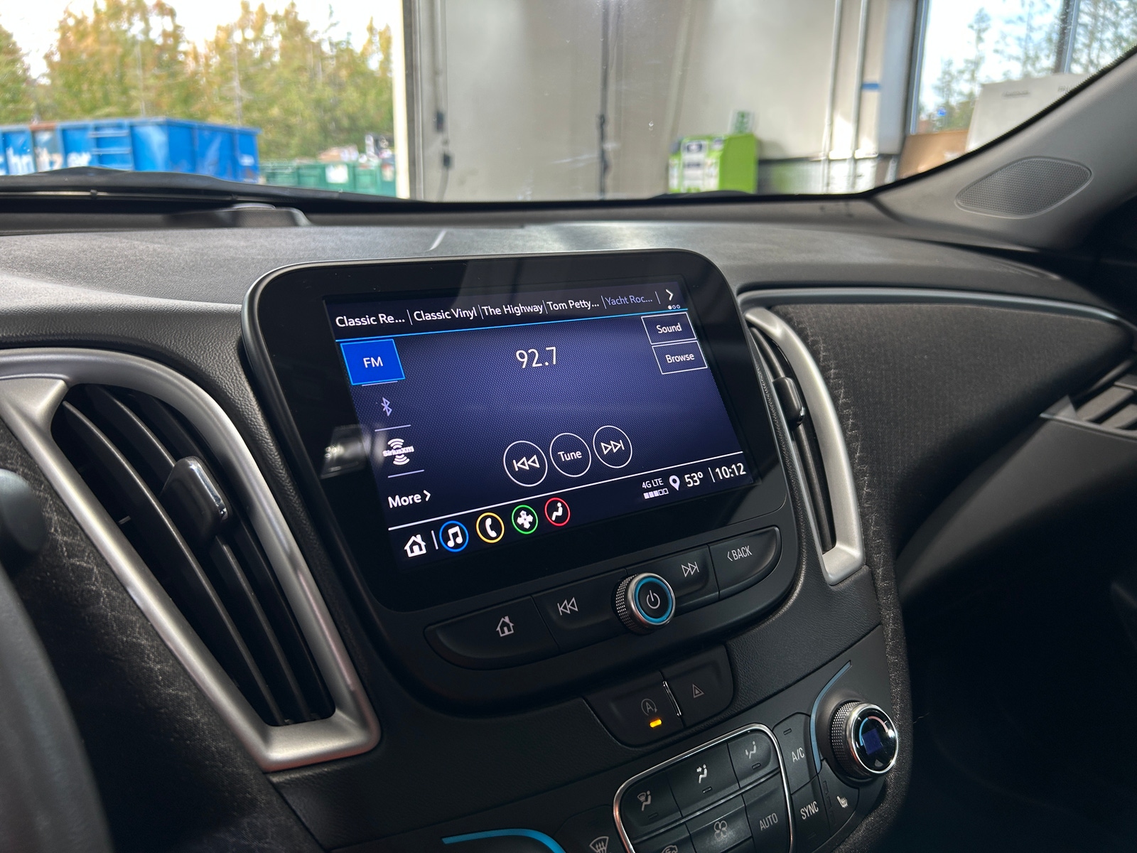 Thumbnail: 2024 Chevrolet Malibu - 4