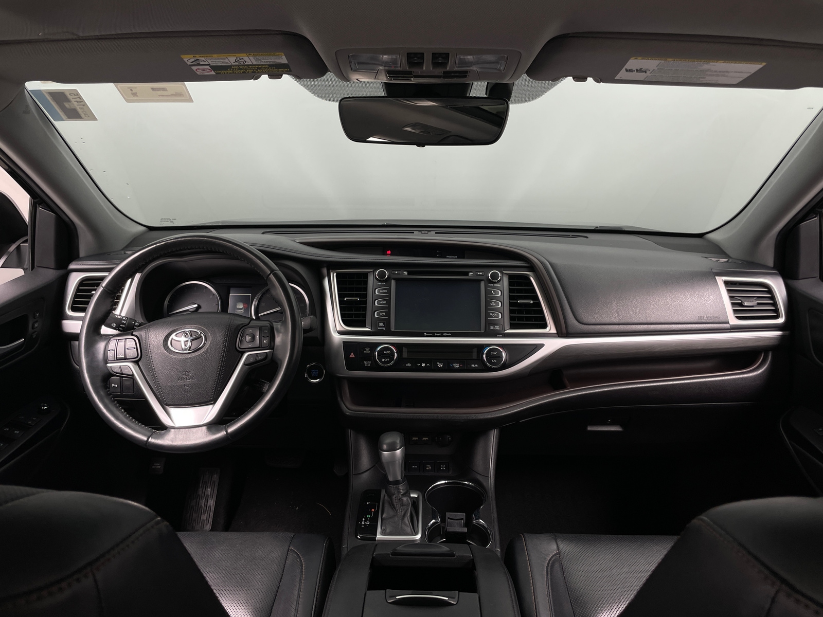 Thumbnail: 2019 Toyota Highlander - 2