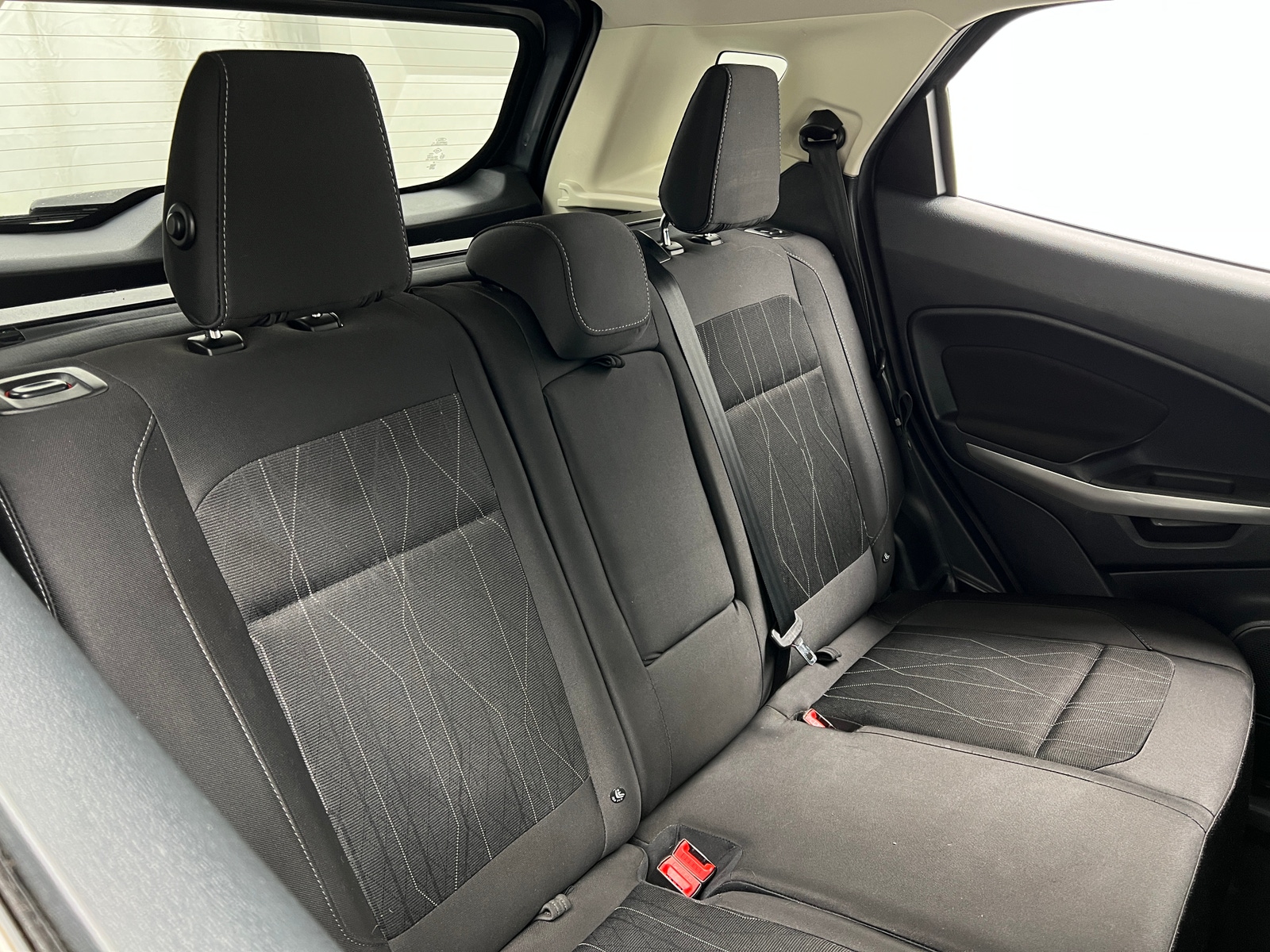 Thumbnail: 2018 Ford EcoSport - 6