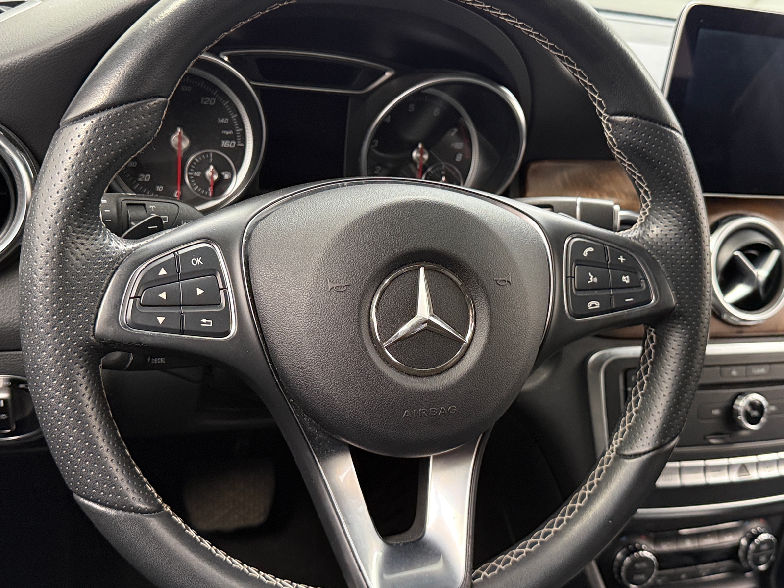 Thumbnail: 2018 Mercedes-Benz GLA - 5