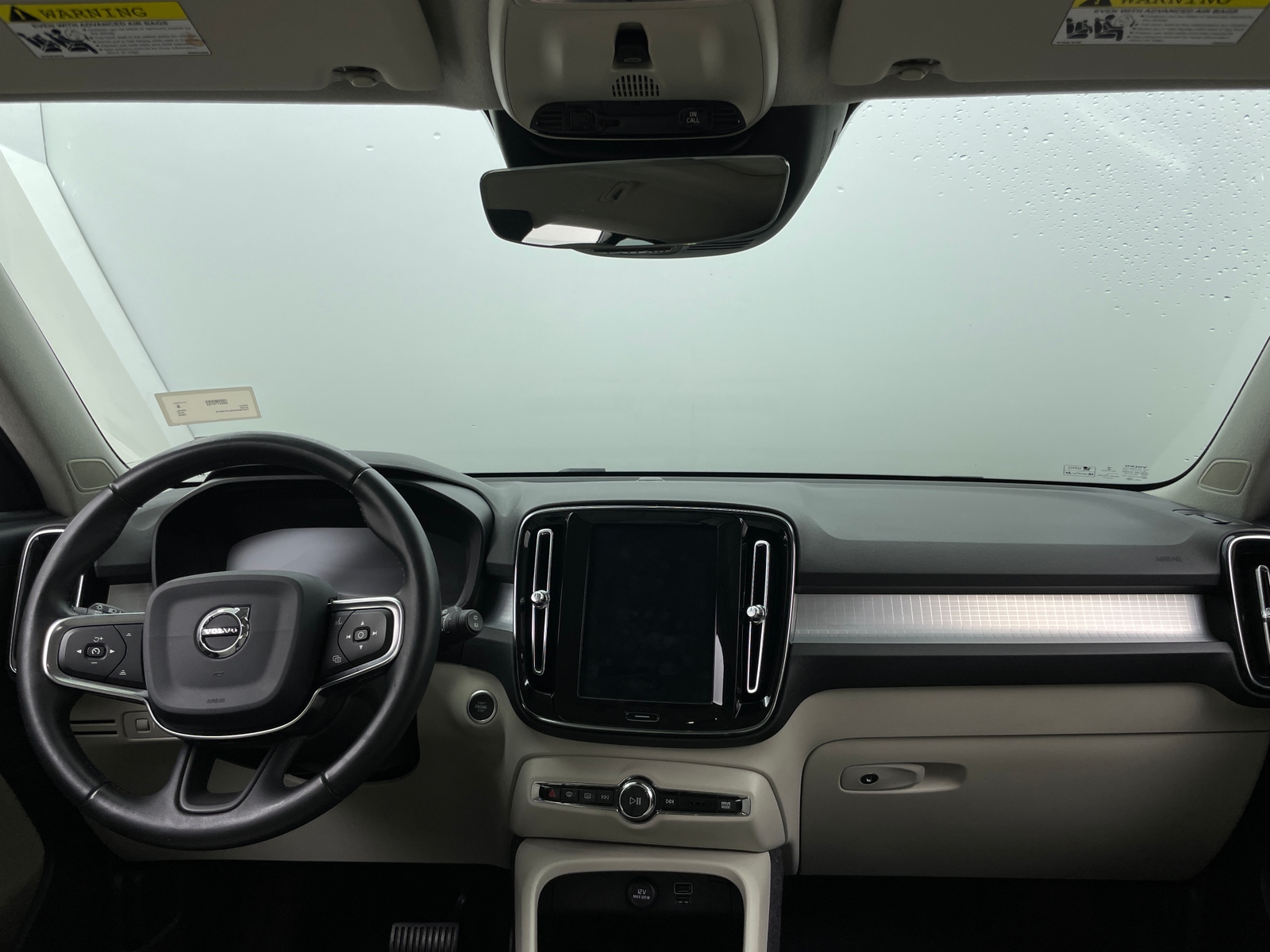 Thumbnail: 2020 Volvo XC40 - 2
