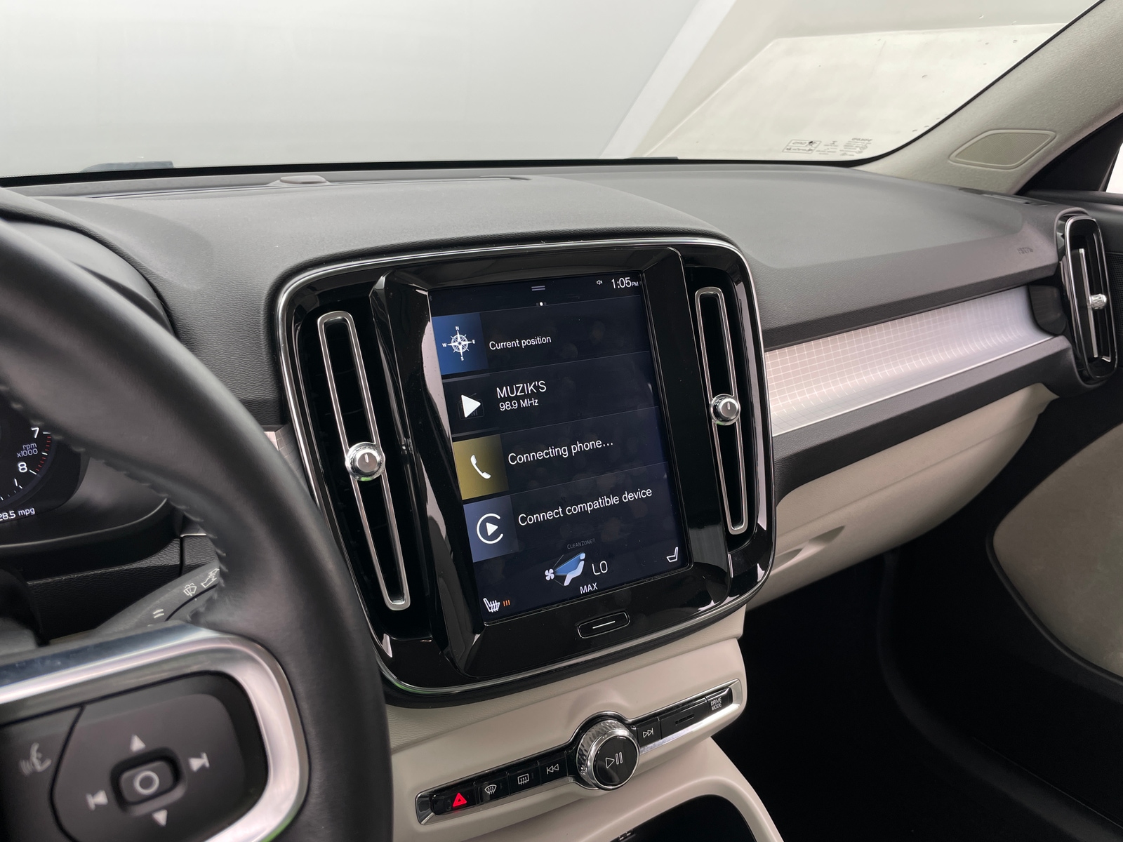 Thumbnail: 2020 Volvo XC40 - 3