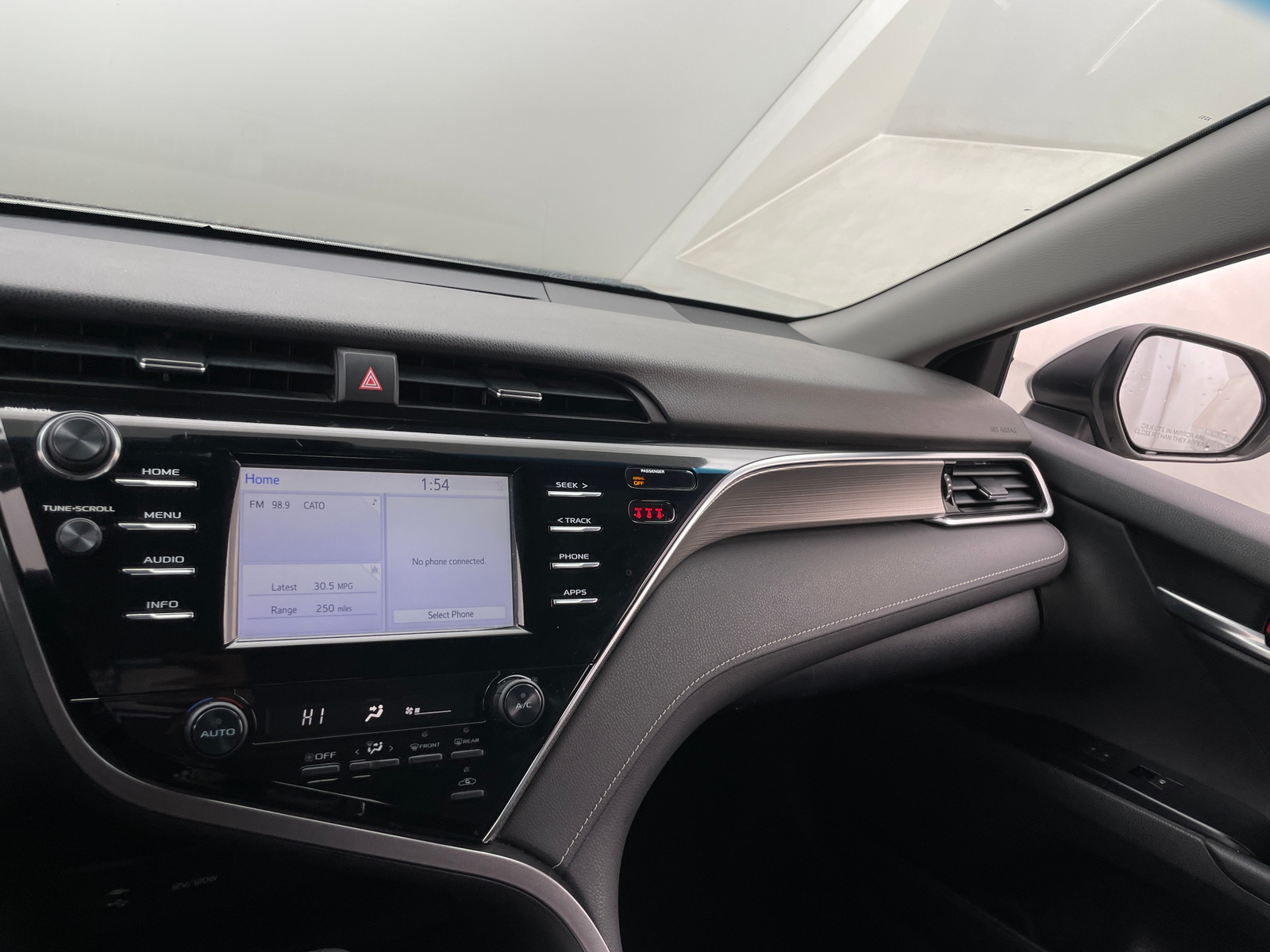 Thumbnail: 2018 Toyota Camry - 3