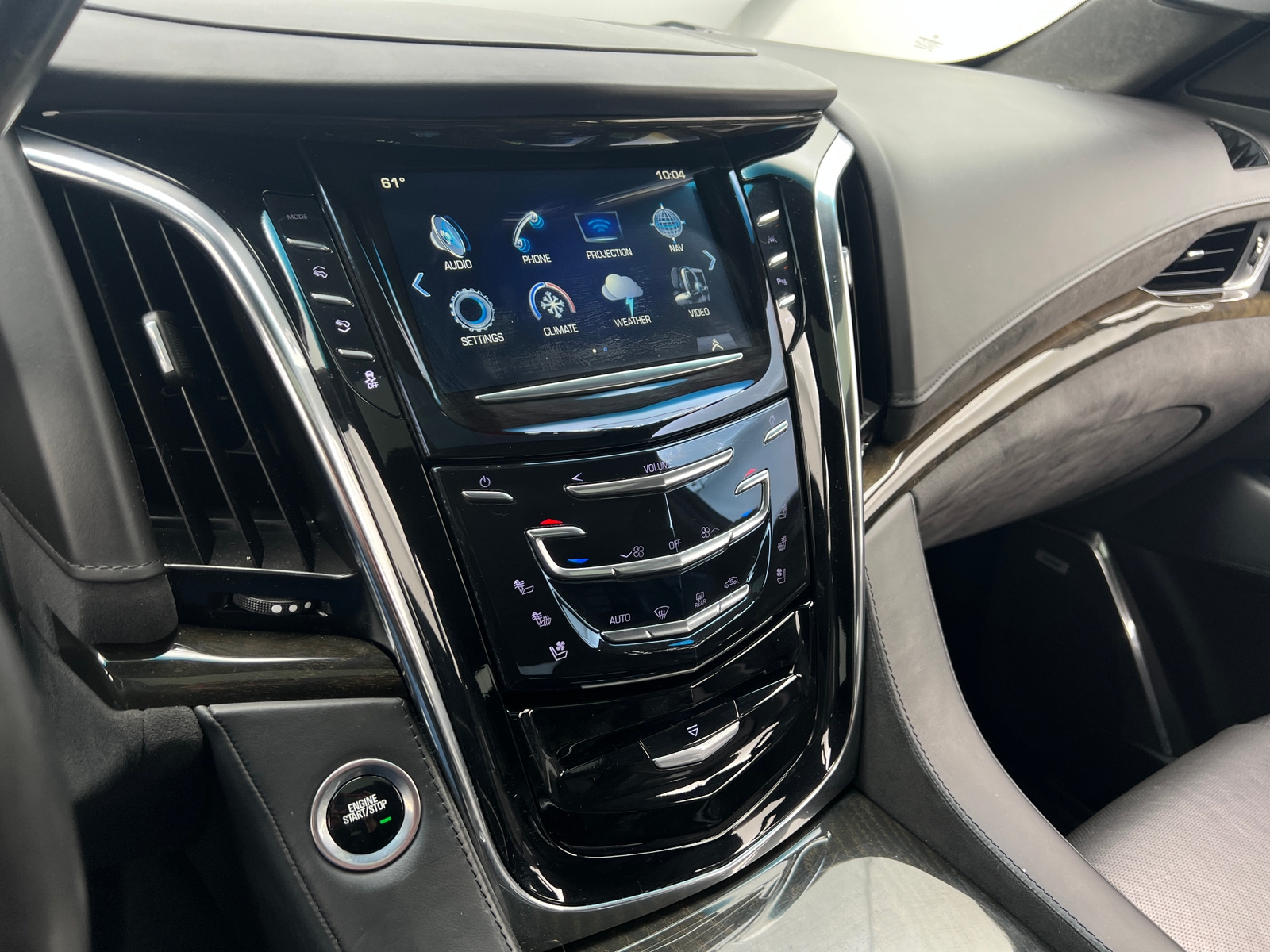 Thumbnail: 2017 Cadillac Escalade - 3