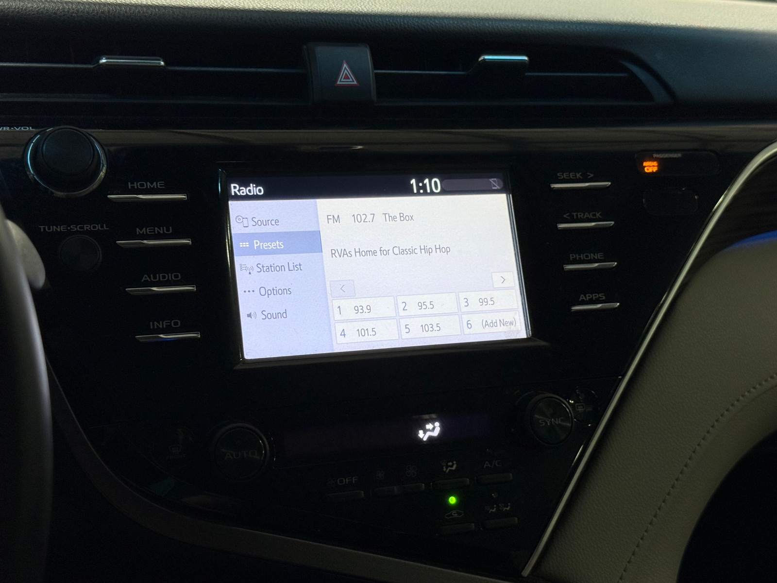 Thumbnail: 2018 Toyota Camry - 3