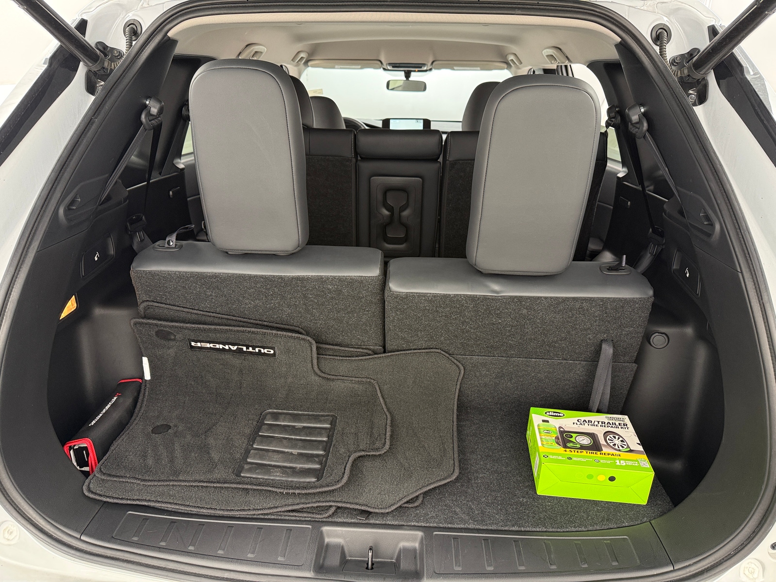 Thumbnail: 2023 Mitsubishi Outlander - 7