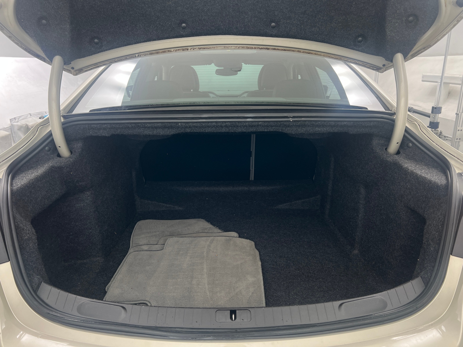 Thumbnail: 2014 Chevrolet Impala - 6
