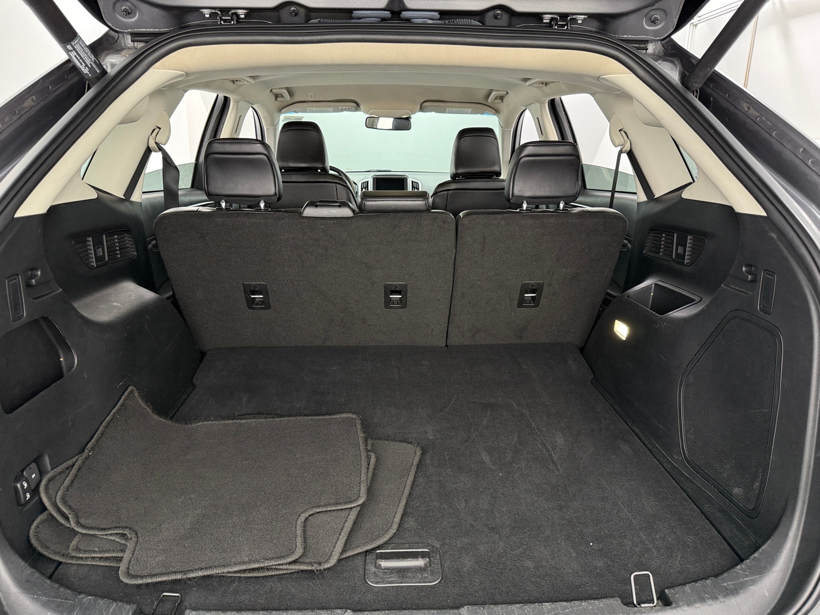 Thumbnail: 2022 Ford Edge - 6