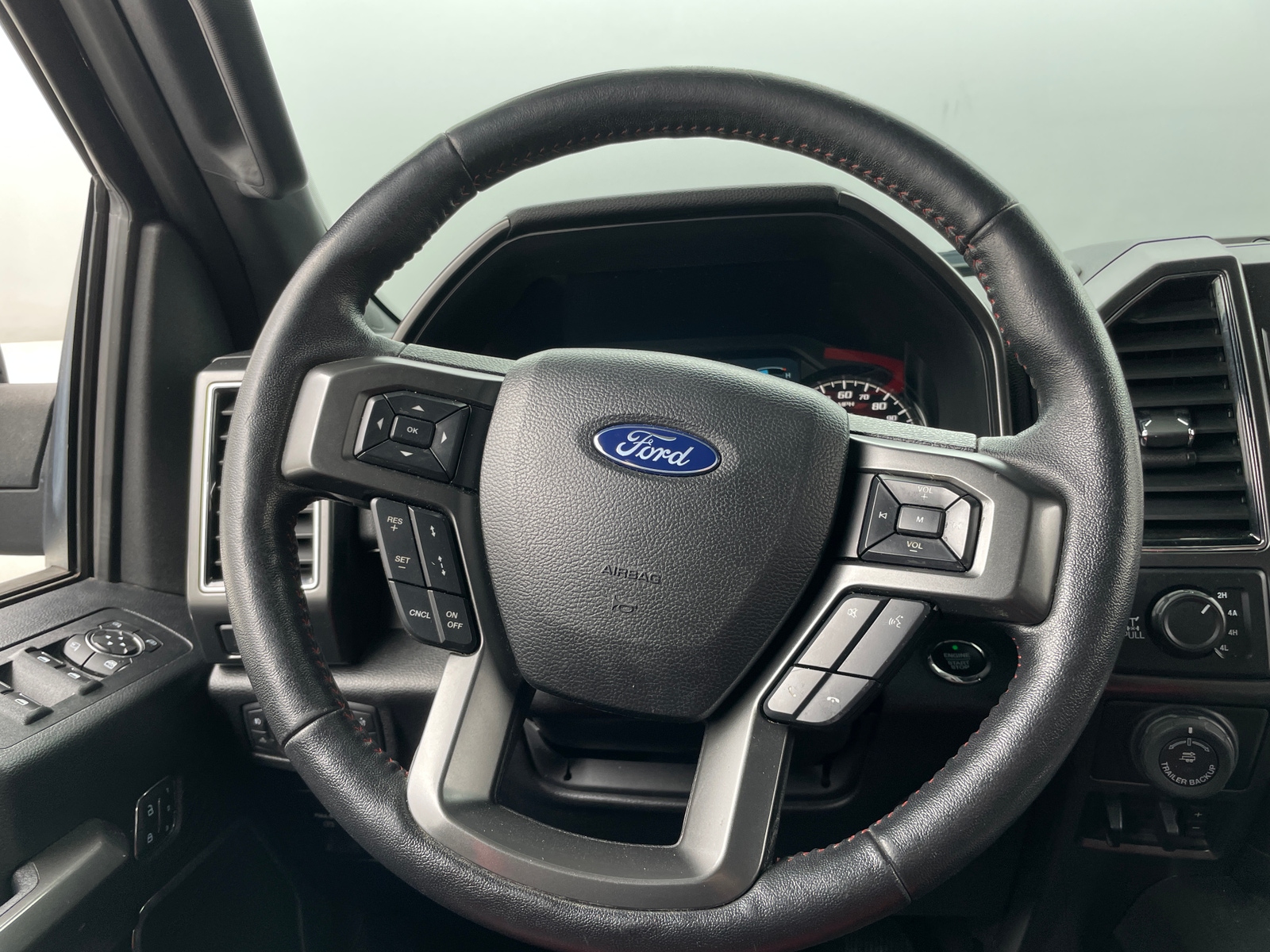 Thumbnail: 2018 Ford Econoline - 4