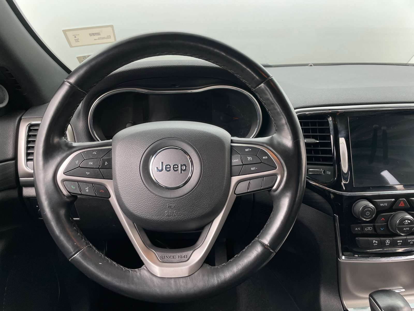 Thumbnail: 2020 Jeep Grand Cherokee - 5