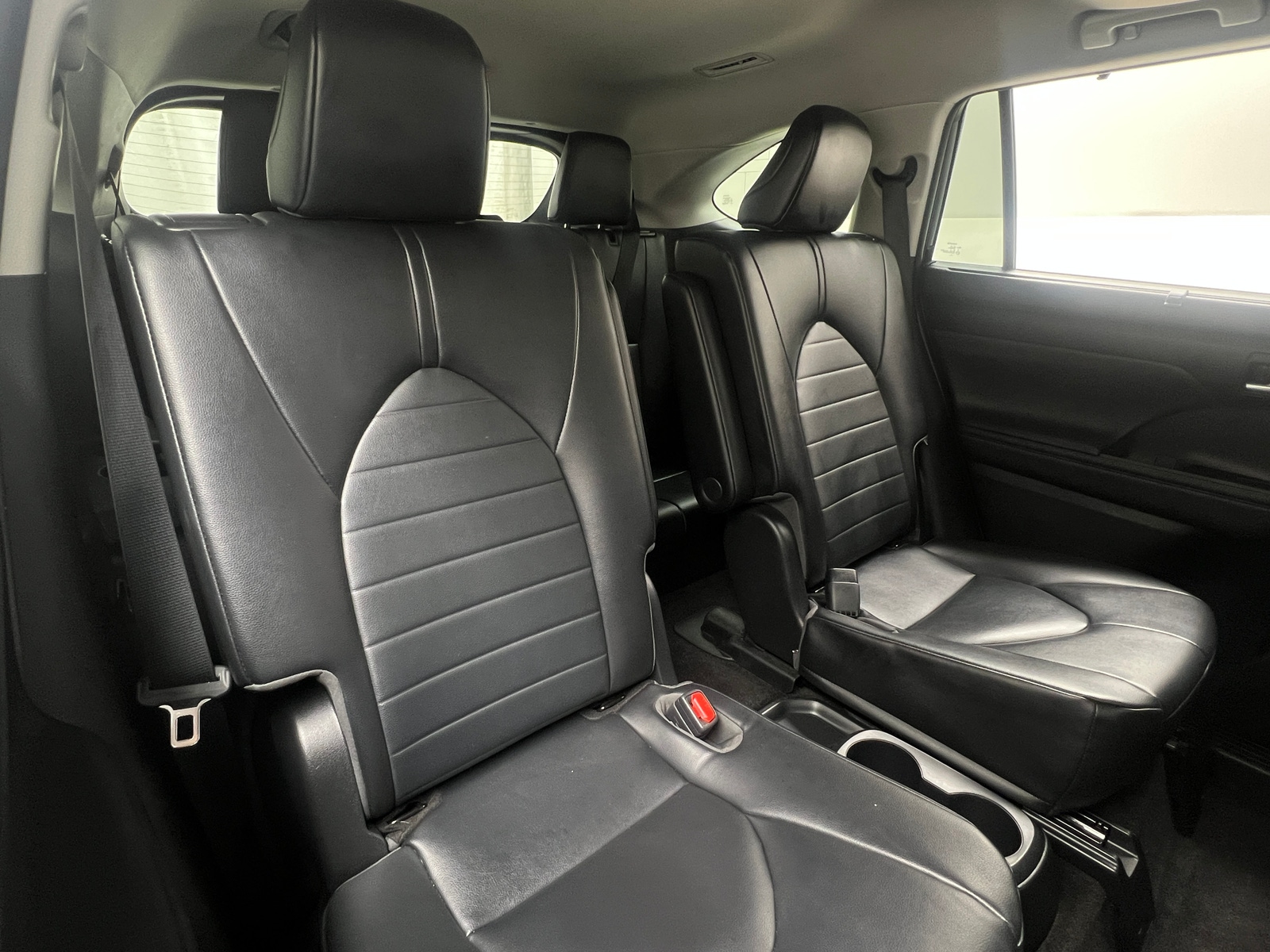 Thumbnail: 2023 Toyota Highlander - 5