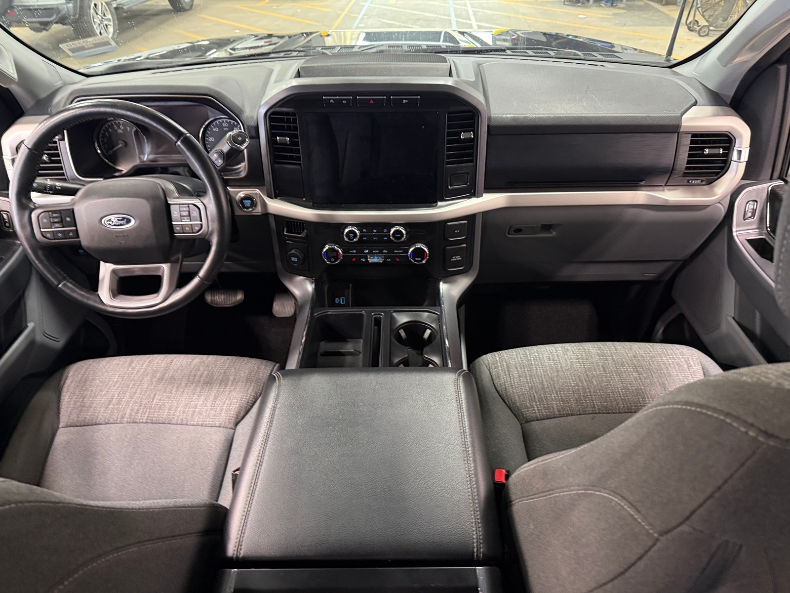 Thumbnail: 2021 Ford Econoline - 3