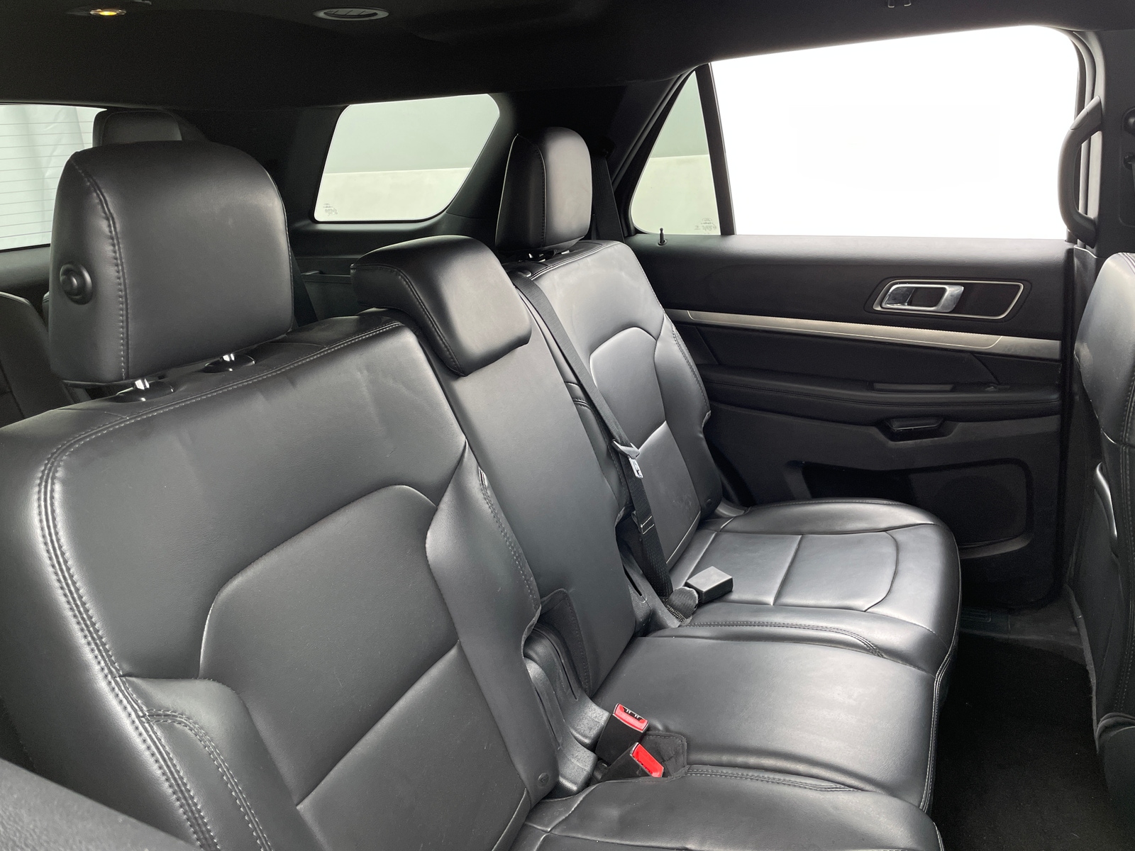 Thumbnail: 2019 Ford Explorer - 6