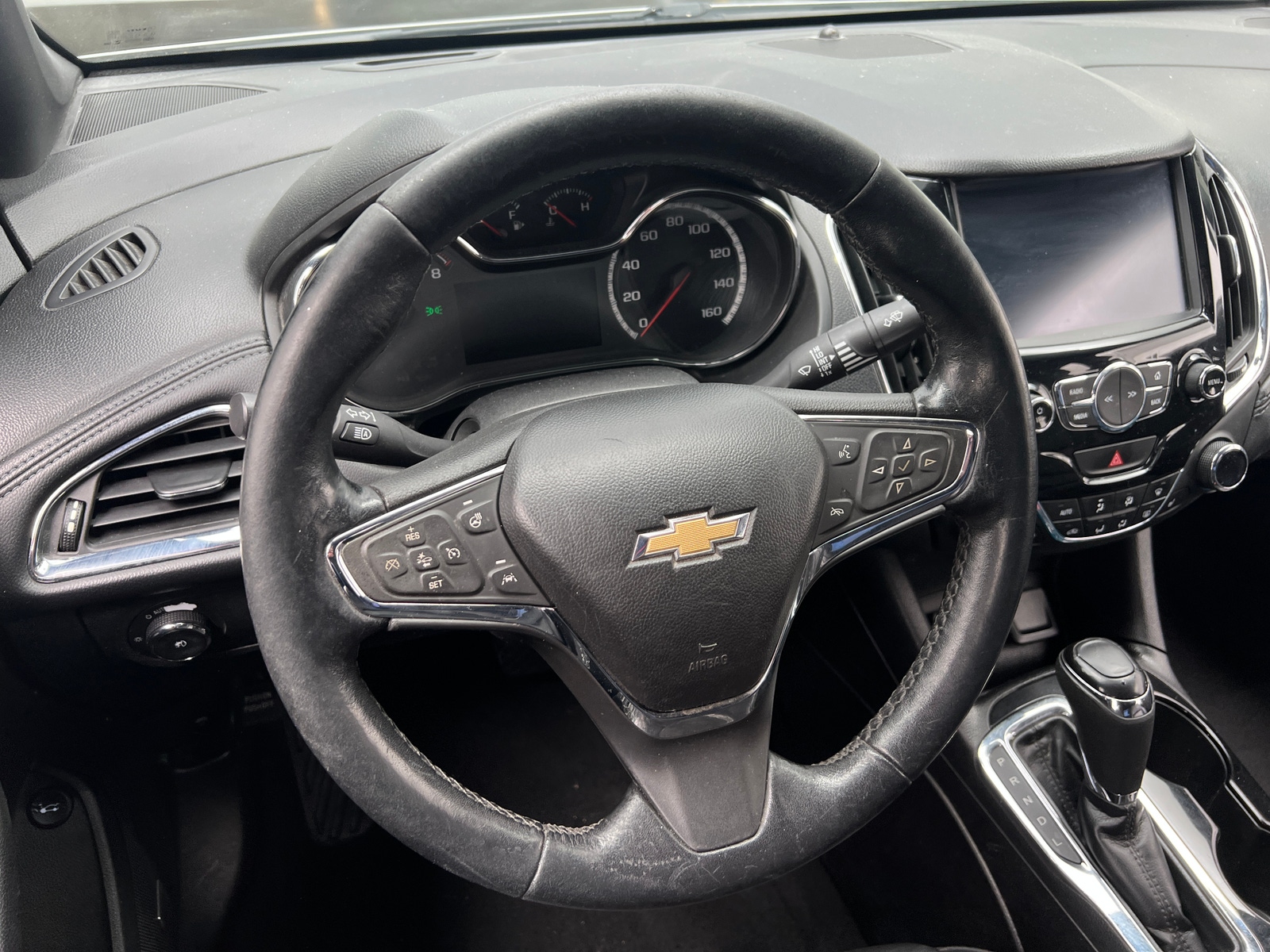 Thumbnail: 2017 Chevrolet Cruze - 4