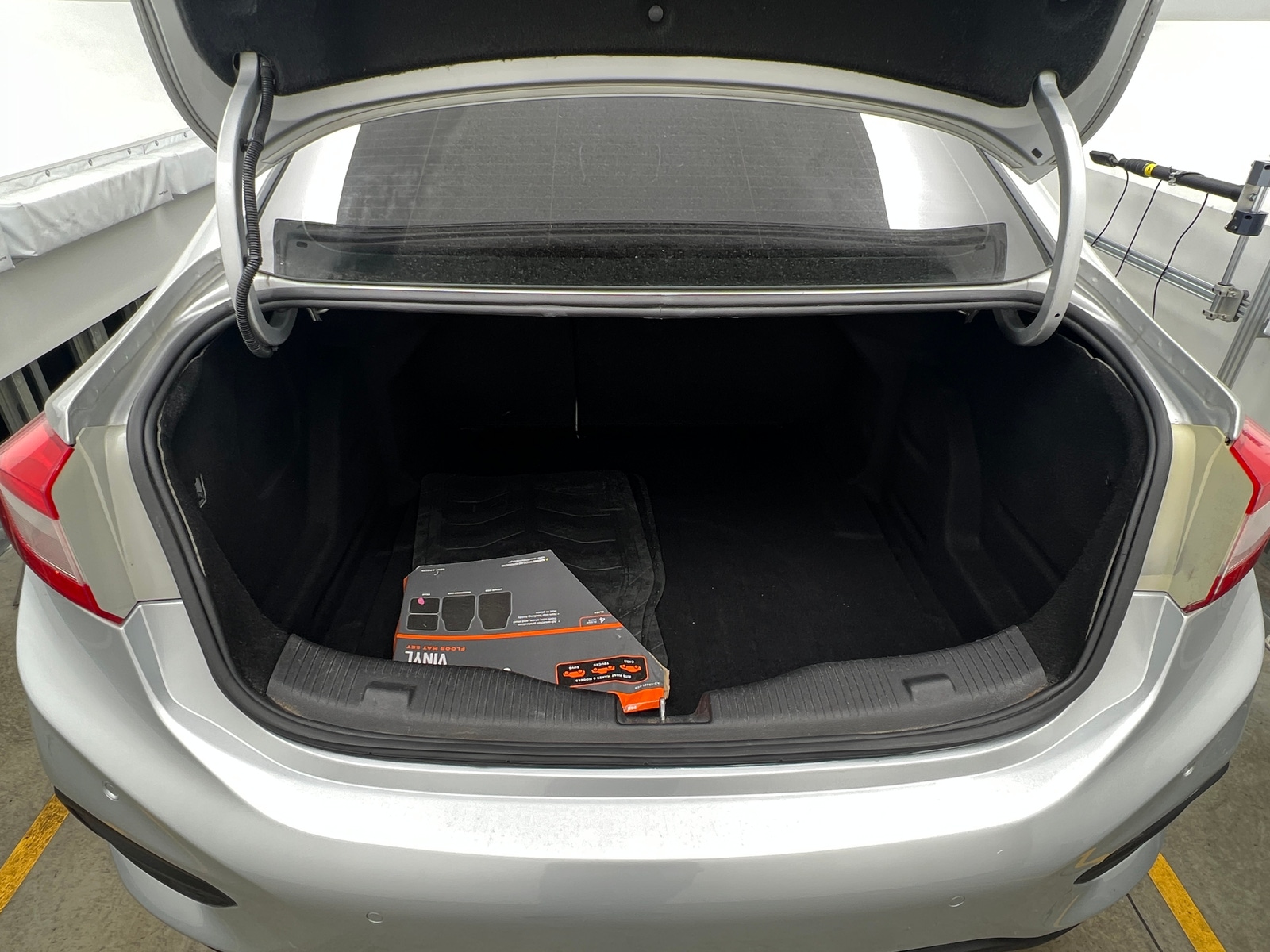 Thumbnail: 2017 Chevrolet Cruze - 6