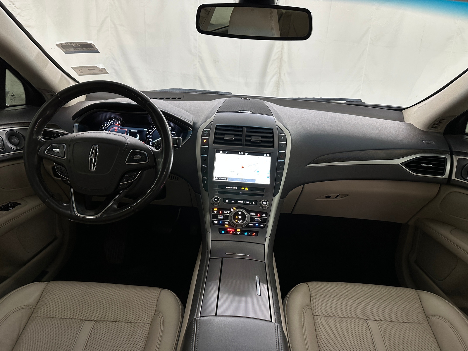 Thumbnail: 2018 Lincoln MKZ - 2