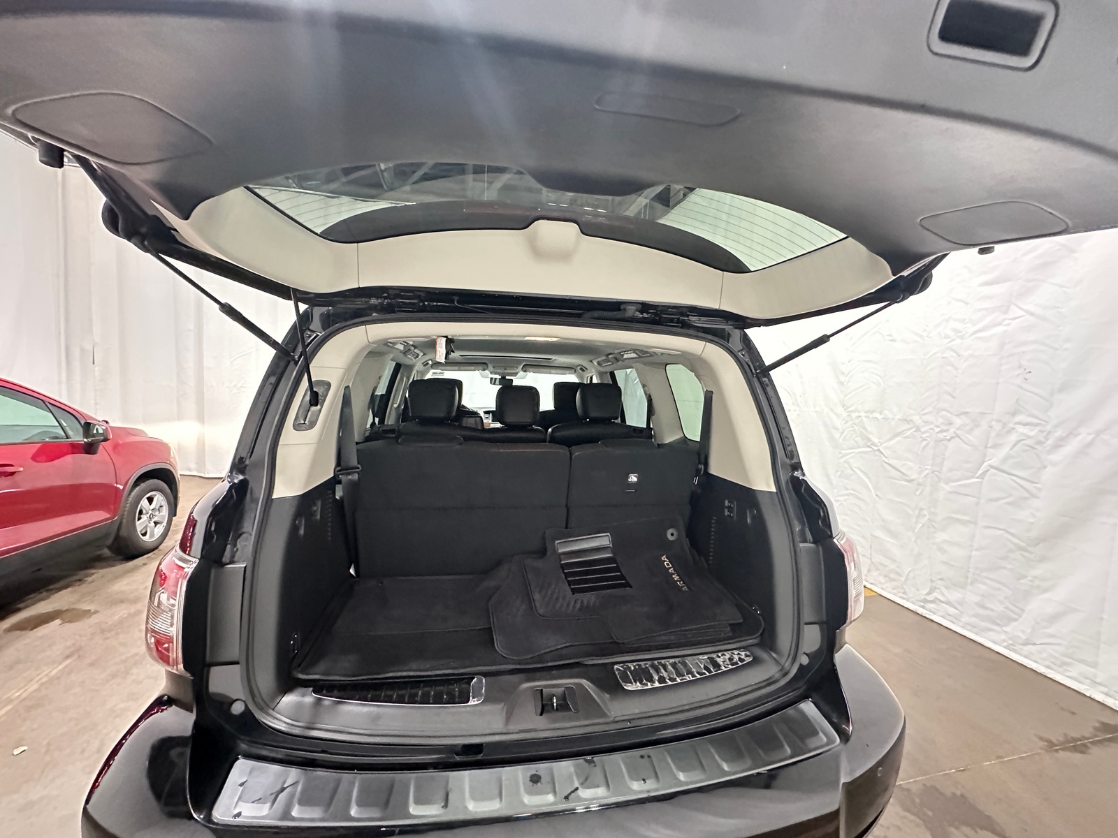 Thumbnail: 2019 Nissan Armada - 6