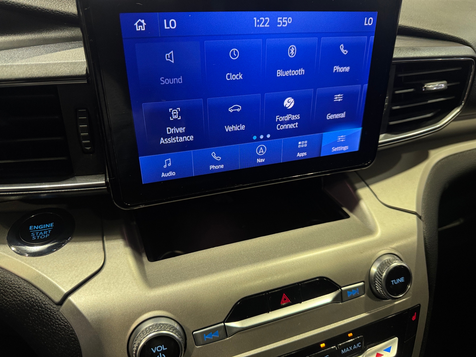 Thumbnail: 2022 Ford Explorer - 4