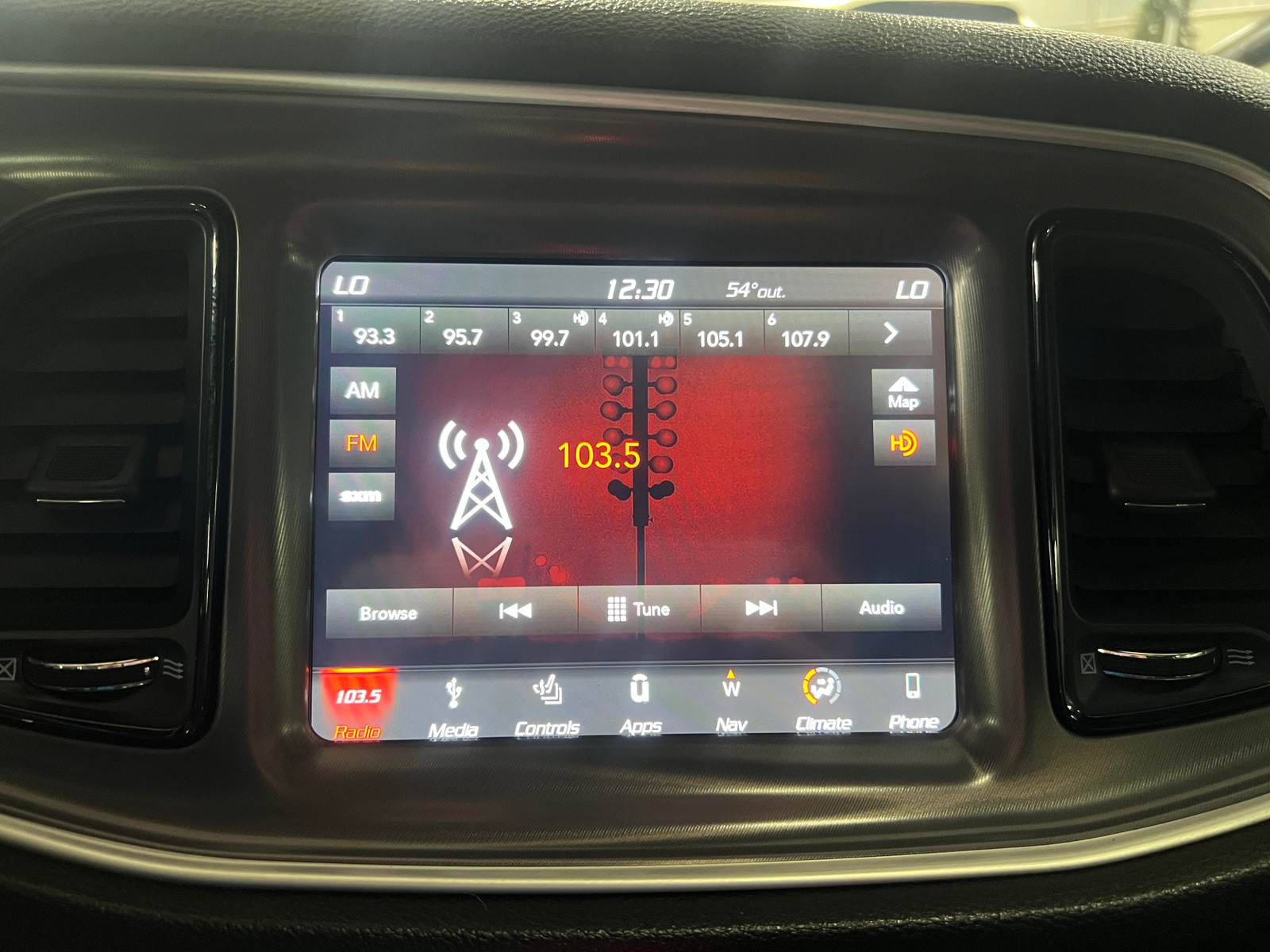 Thumbnail: 2019 Dodge Challenger - 2