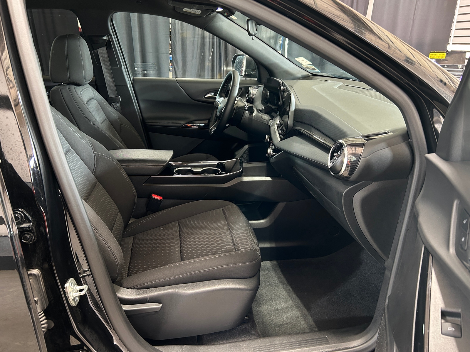 Thumbnail: 2025 Chevrolet Equinox - 2