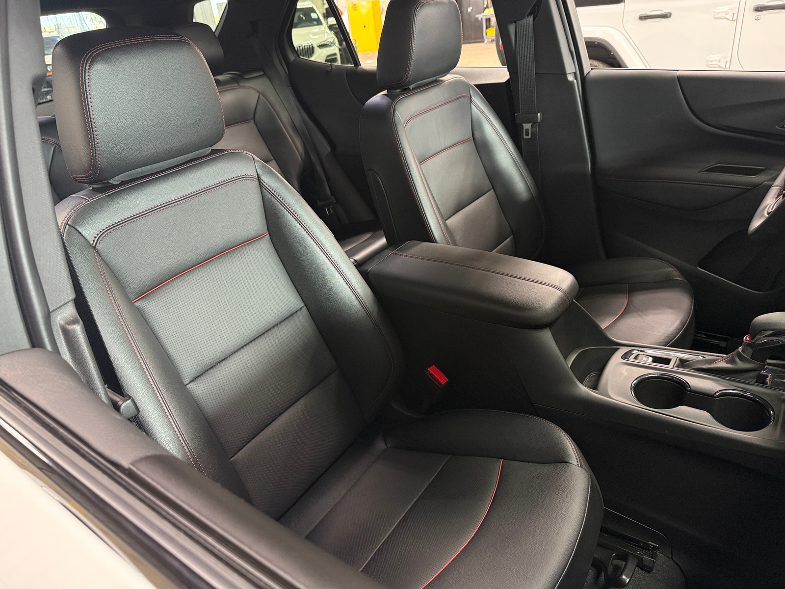 Thumbnail: 2024 Chevrolet Equinox - 2